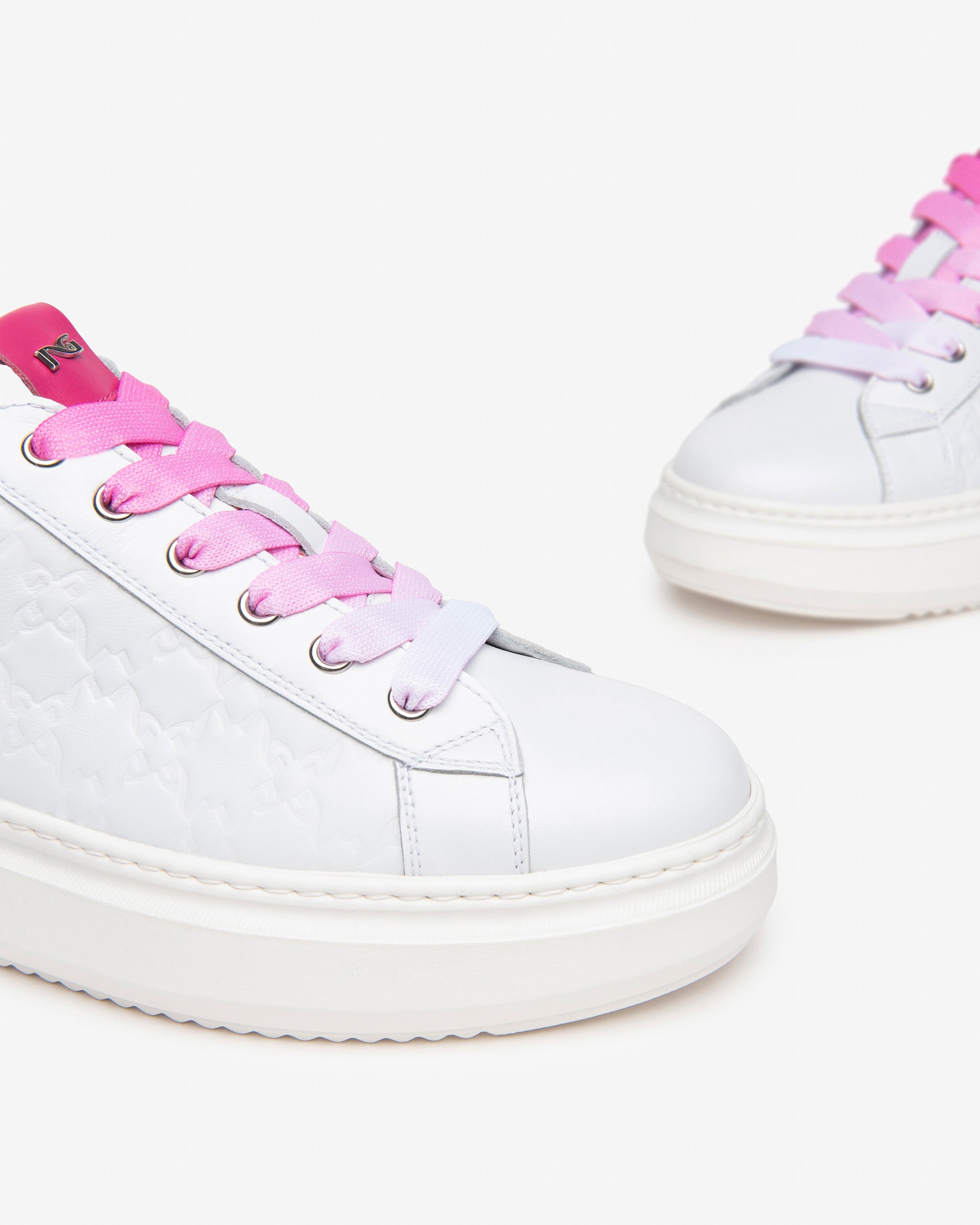 Nerogiardini Sneakers Femme en Cuir 35-41 Marche en Ville