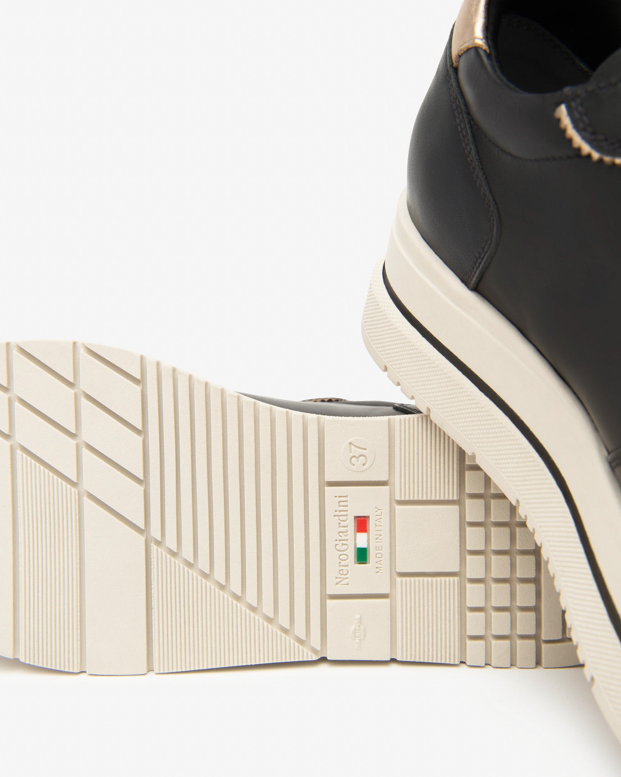 Nerogiardini Sneakers Femme Cuir Technique - Memory DryGo