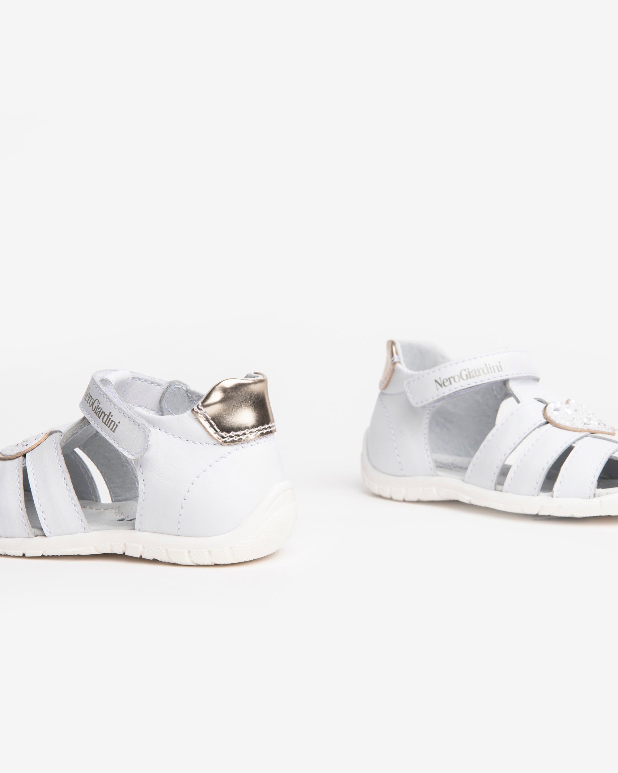 Nerogiardini Sandales Baby nu-pieds fille lamé 19-24