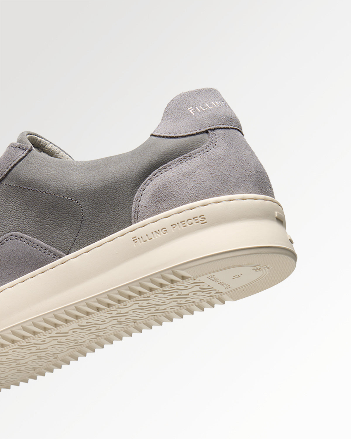 Filling Pieces Mondo Suede Grain Grey sneakers daim gris homme