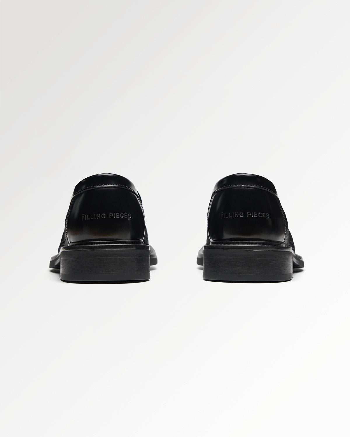 Filling Pieces Reed Square mocassin noir cuir vegan