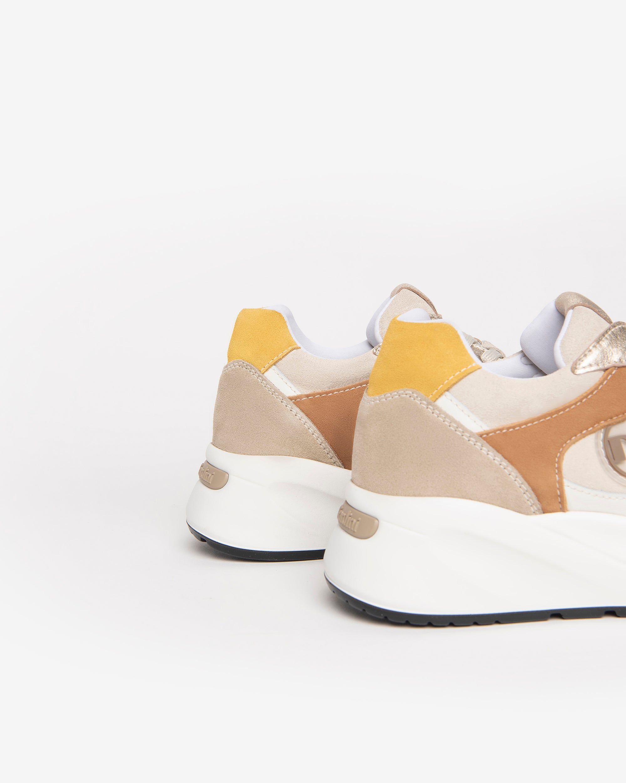 Nerogiardini Sneakers sneakers cuir femme daim