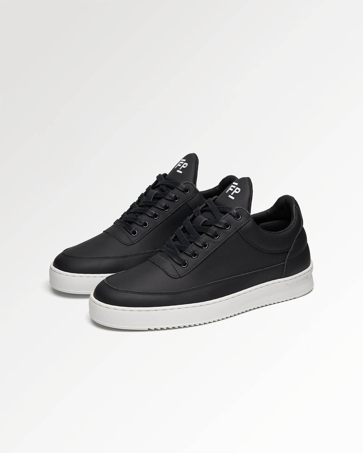 Filling Pieces Low Top sneaker Organic Nappa Black cuir
