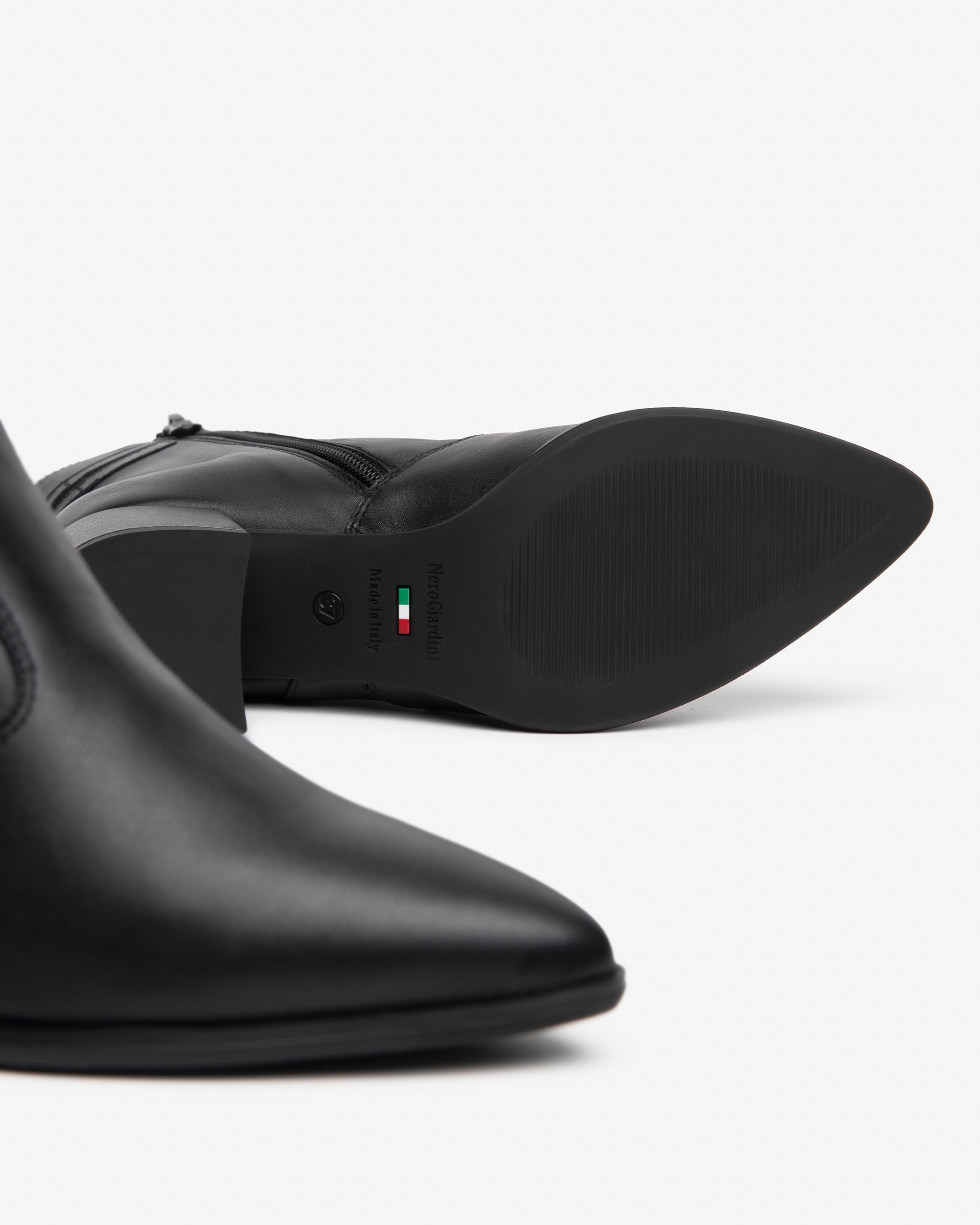 NeroGiardini Bottines Cuir Femme Talon 6 cm Zip