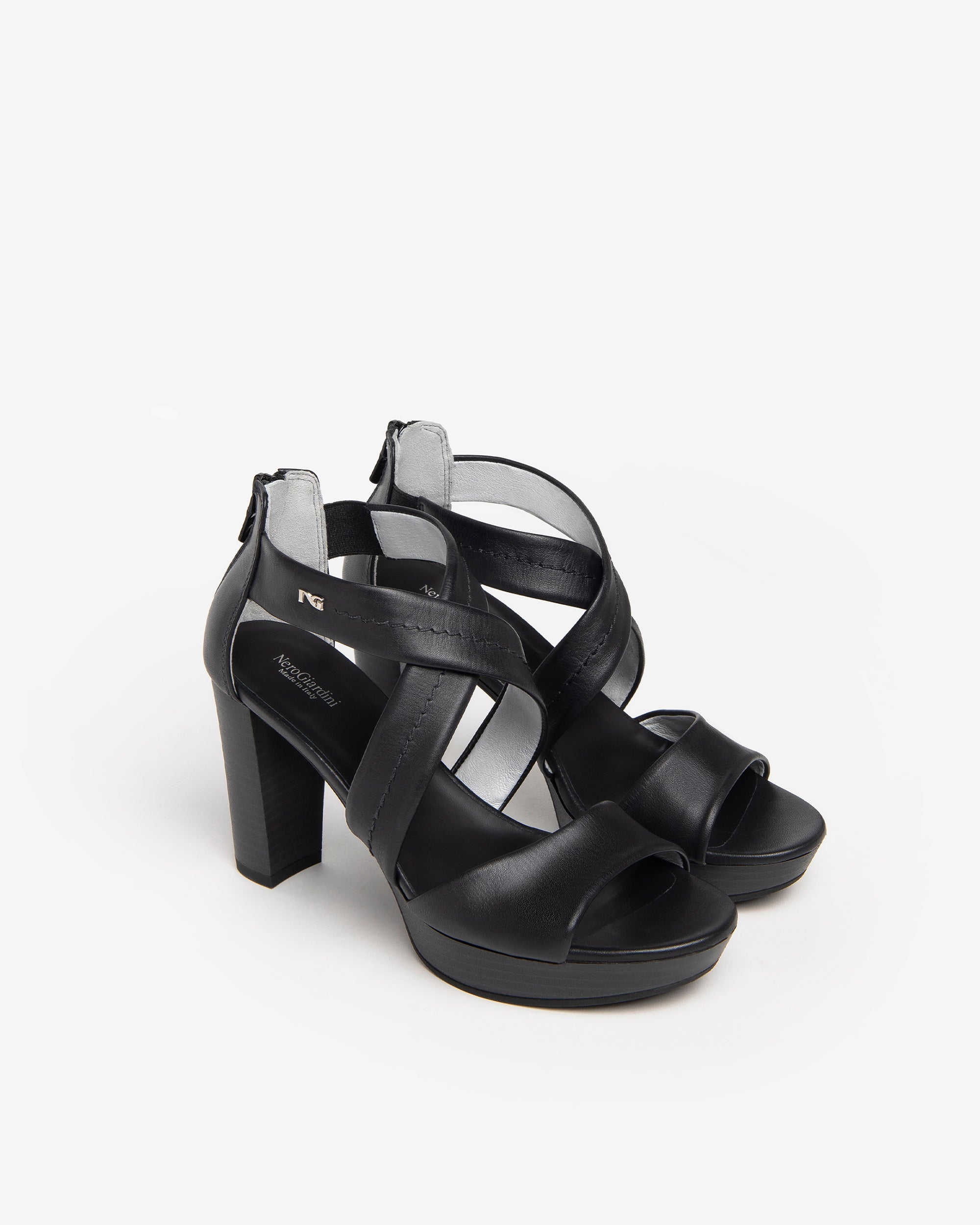 Nerogiardini Sandales sandales femme cuir pointure 38 chic