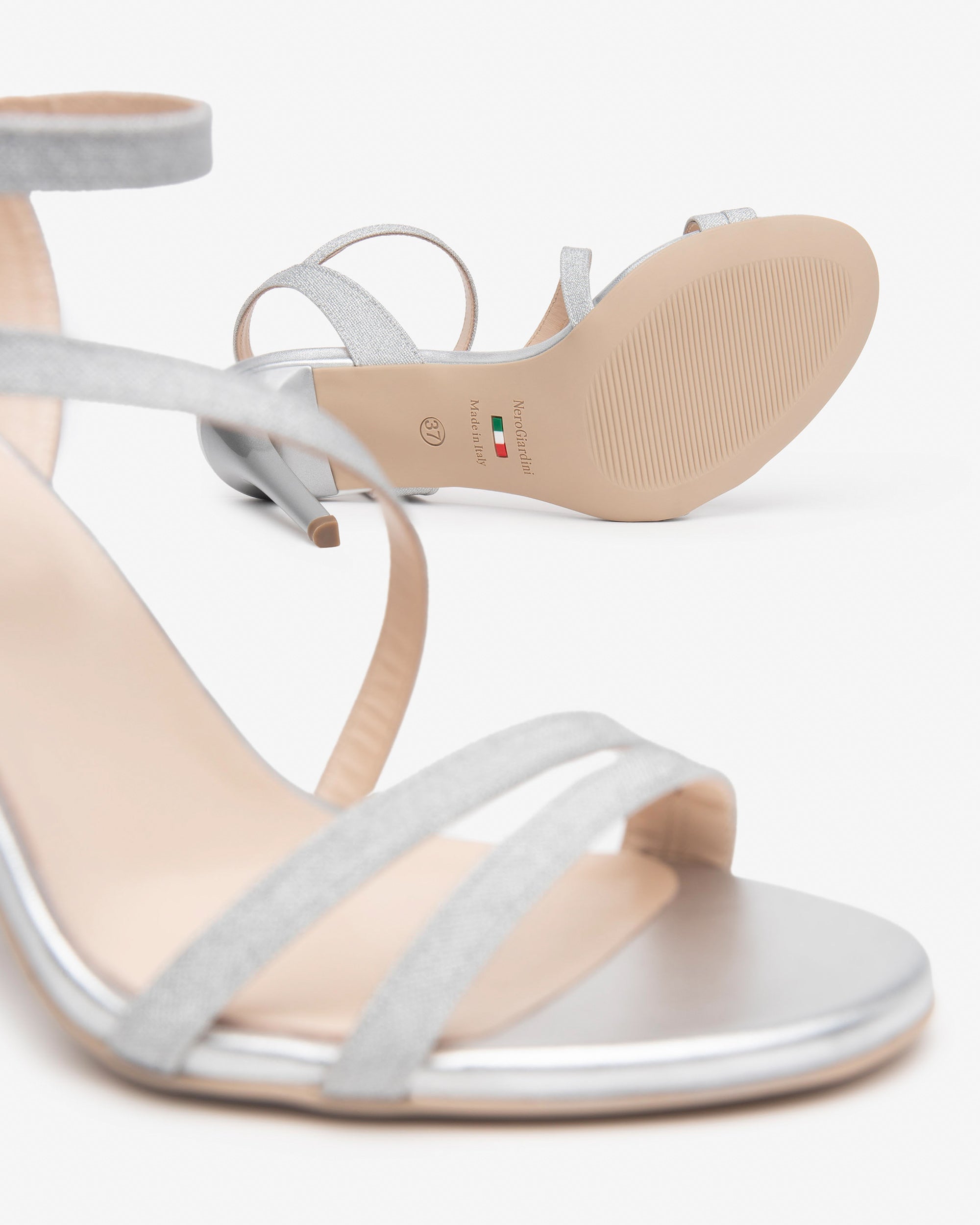 NeroGiardini Sandales Femme Matière Technique 38 Mariage