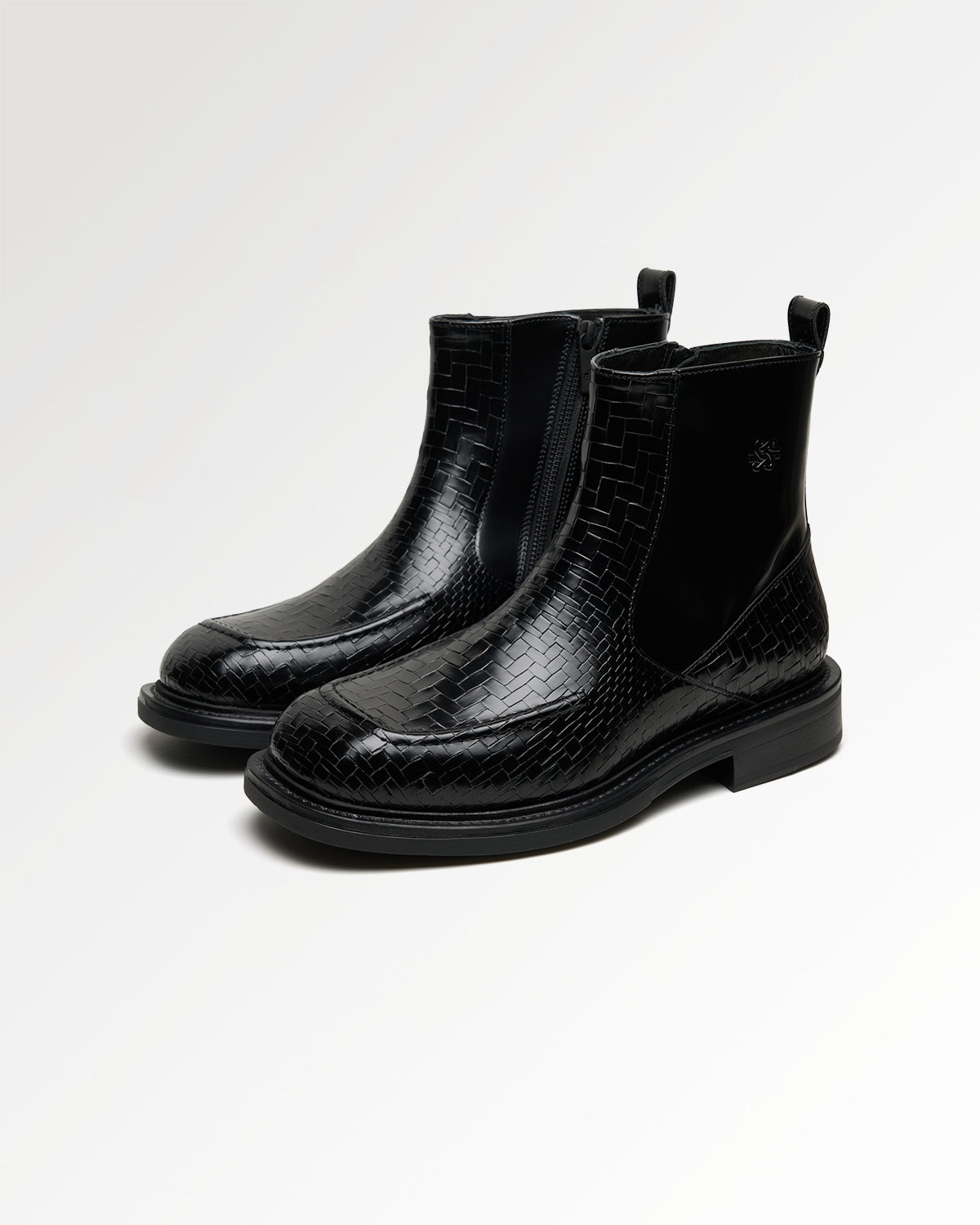 Filling Pieces Shaft Boot Woven Twist bottines noires cuir tressé