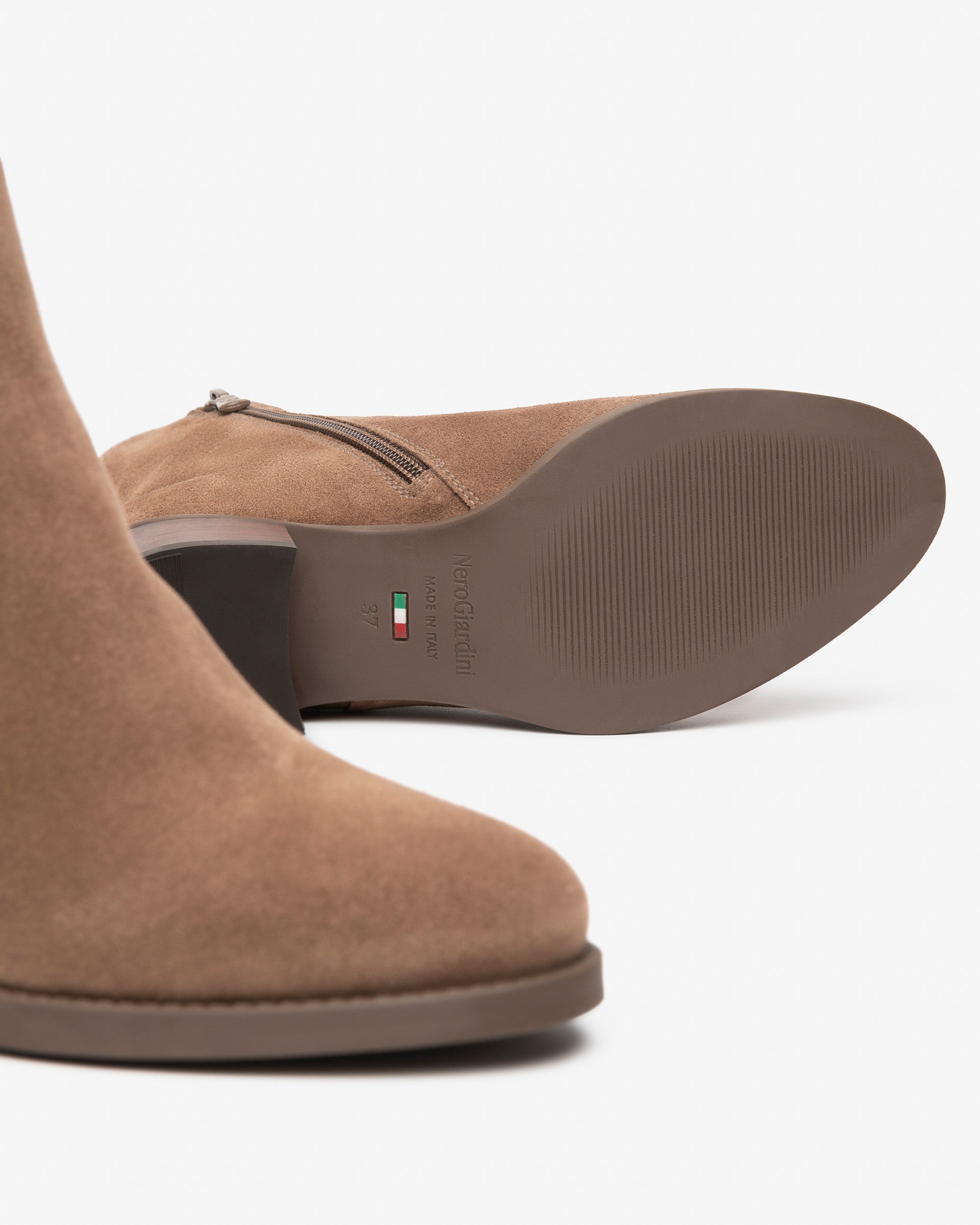 NeroGiardini Bottines Chelsea Femme Daim Talon 40
