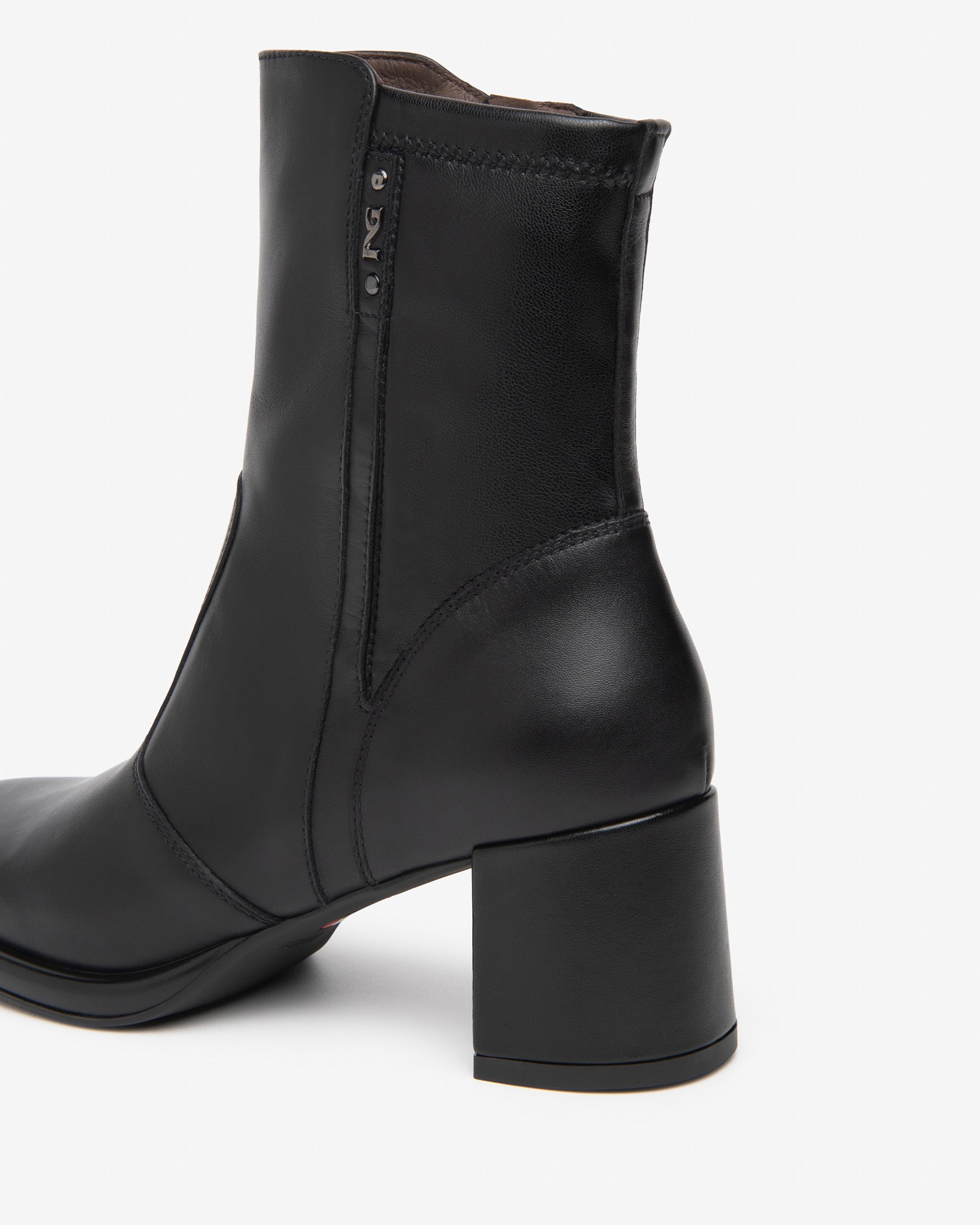NeroGiardini Bottines Femme Cuir Bottines Zip Talon 60 mm
