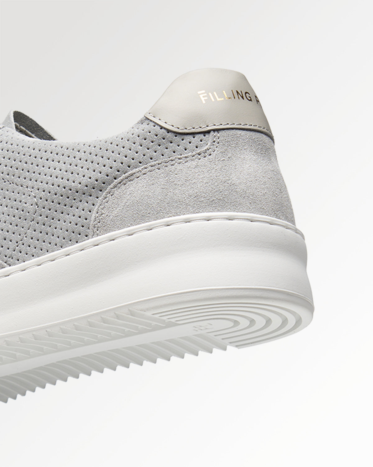 Filling Pieces Mondo sneakers grises suède perforé
