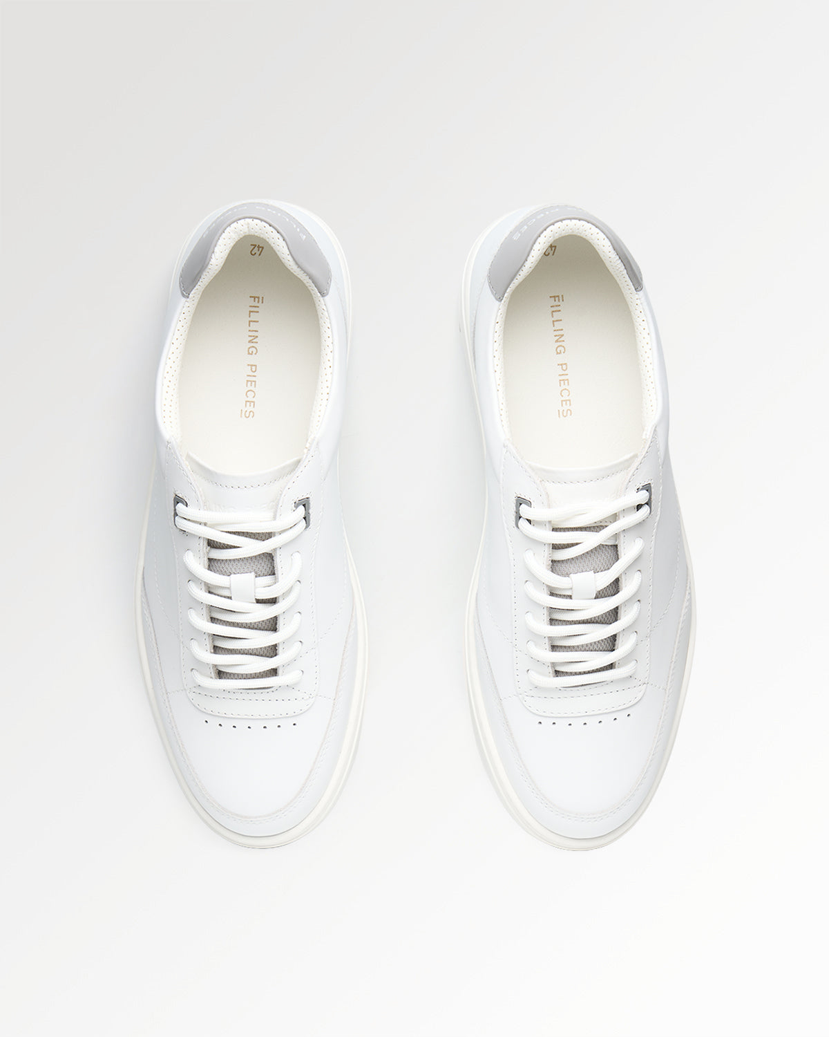 Filling Pieces Mondo Trim baskets blanches cuir nappa
