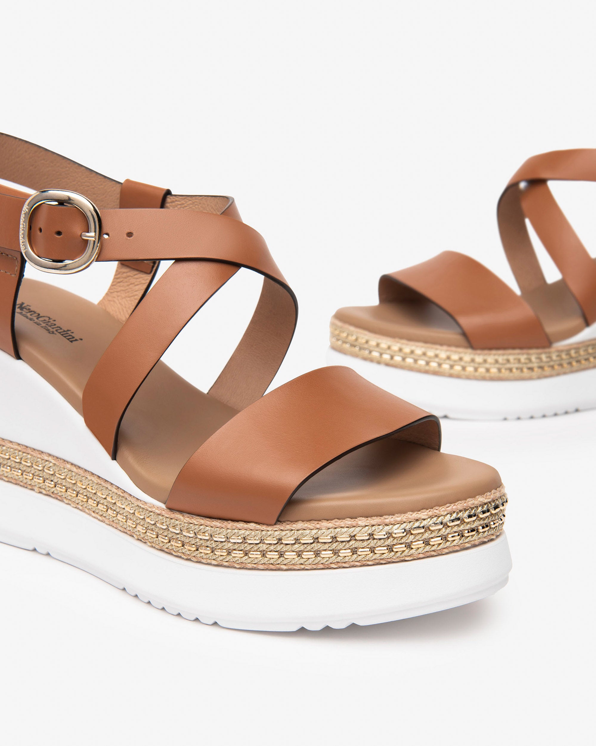 NeroGiardini Sandales sandales femme cuir ville