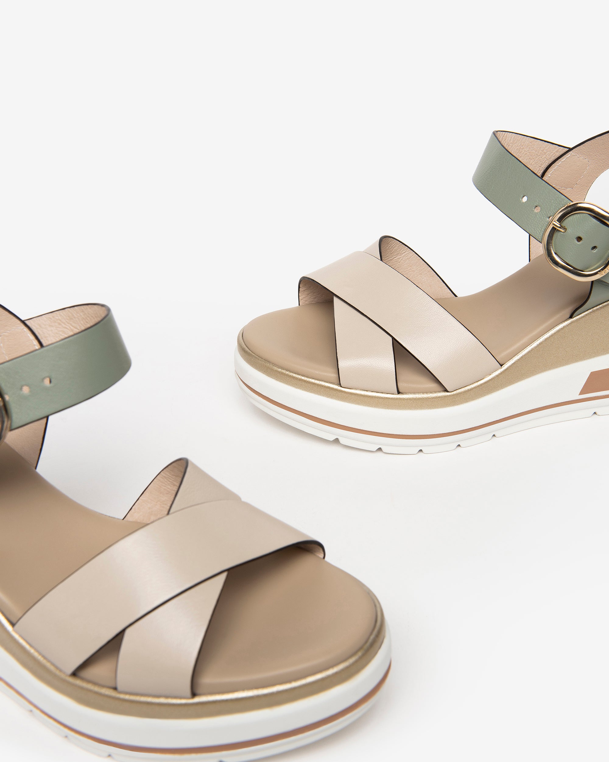 Nerogiardini Sandales femme cuir confort ville