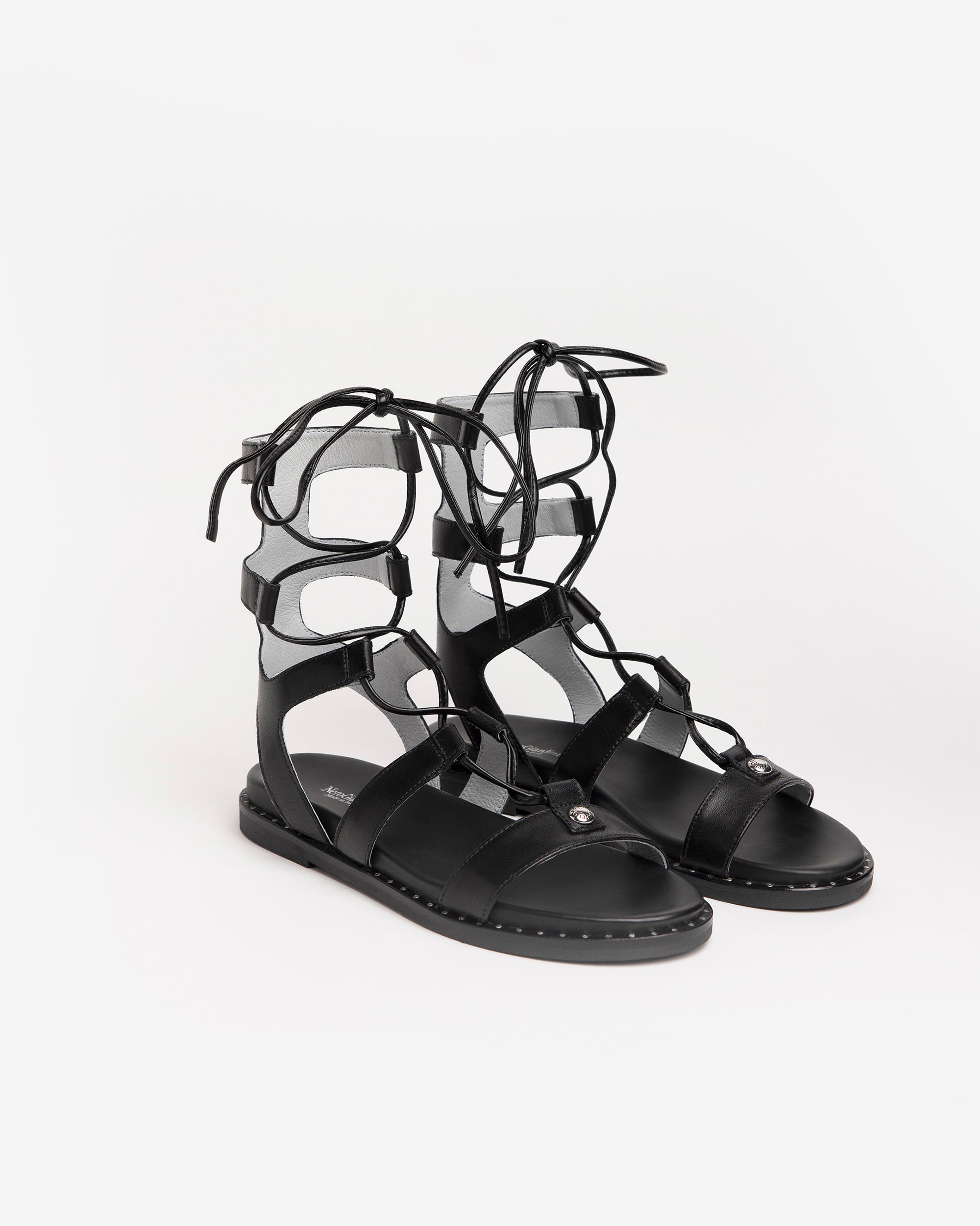 Nerogiardini Sandales femme cuir spartiates plates