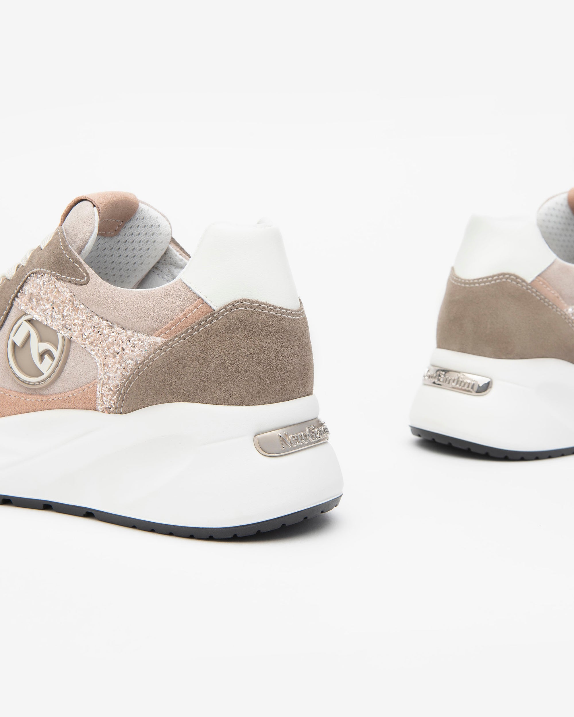 NeroGiardini Sneakers Femme Daim Cuir Tissu
