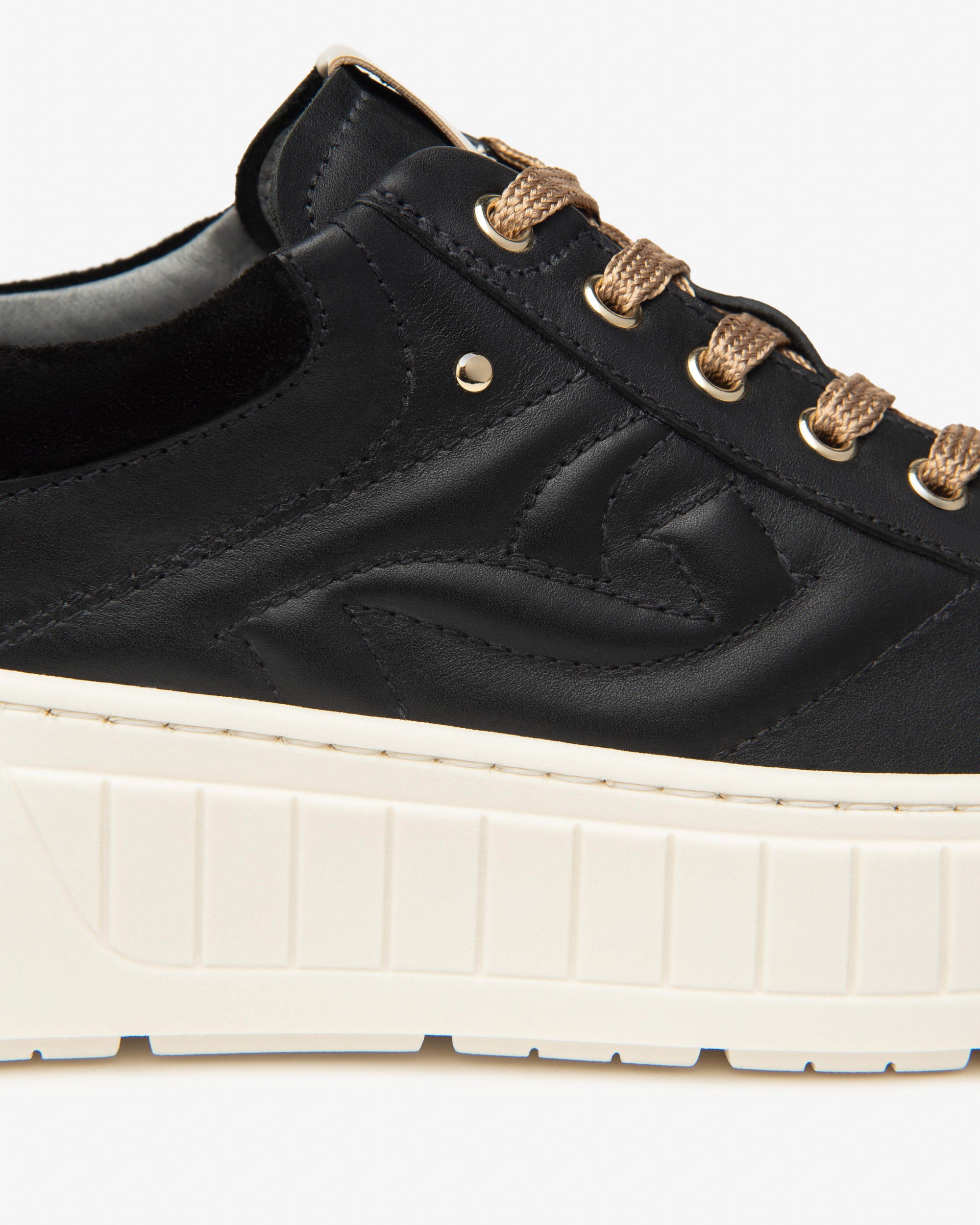 NeroGiardini Sneakers Femme Cuir Velours Memory Pointure 38