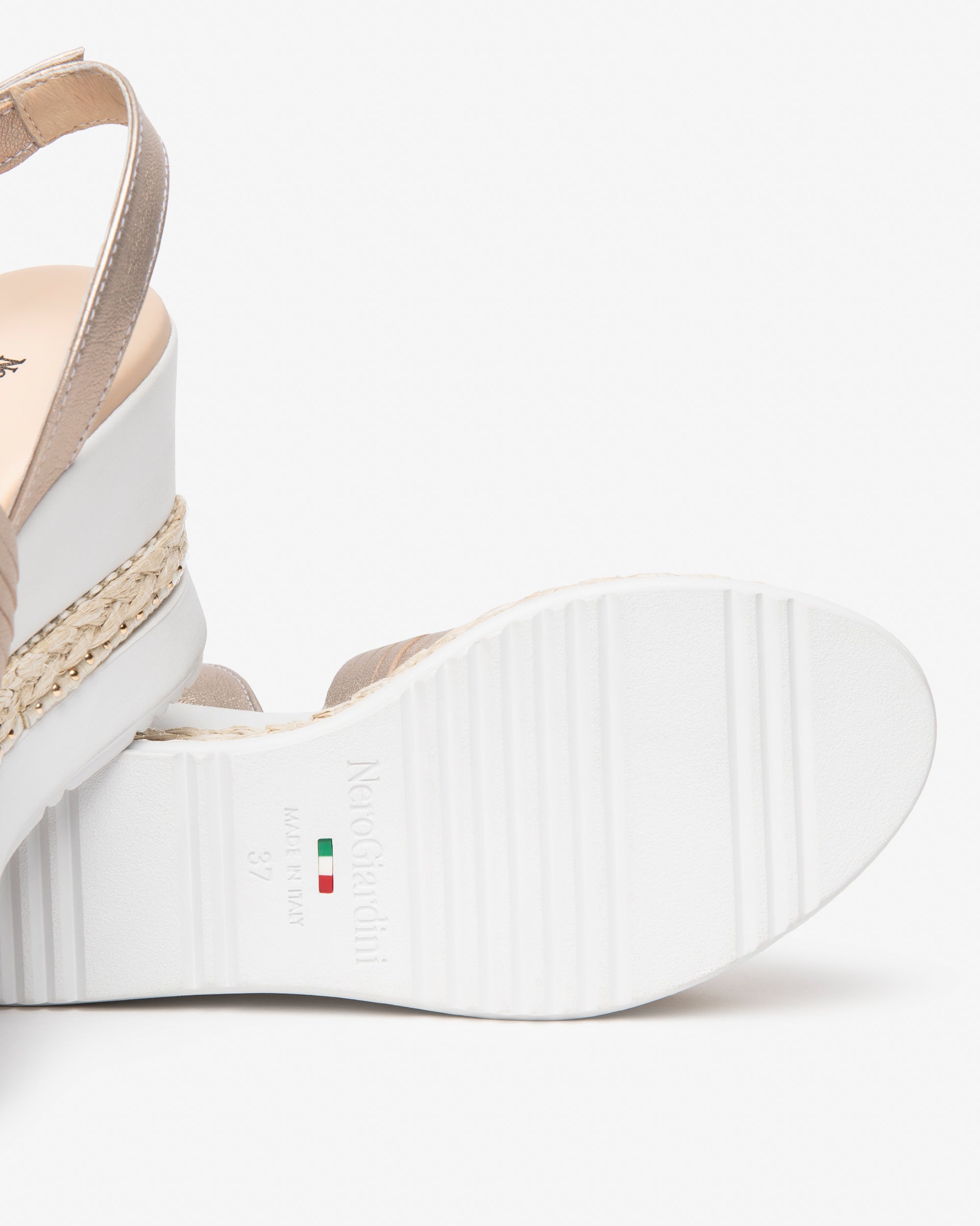 NeroGiardini Sandales femme cuir été confort