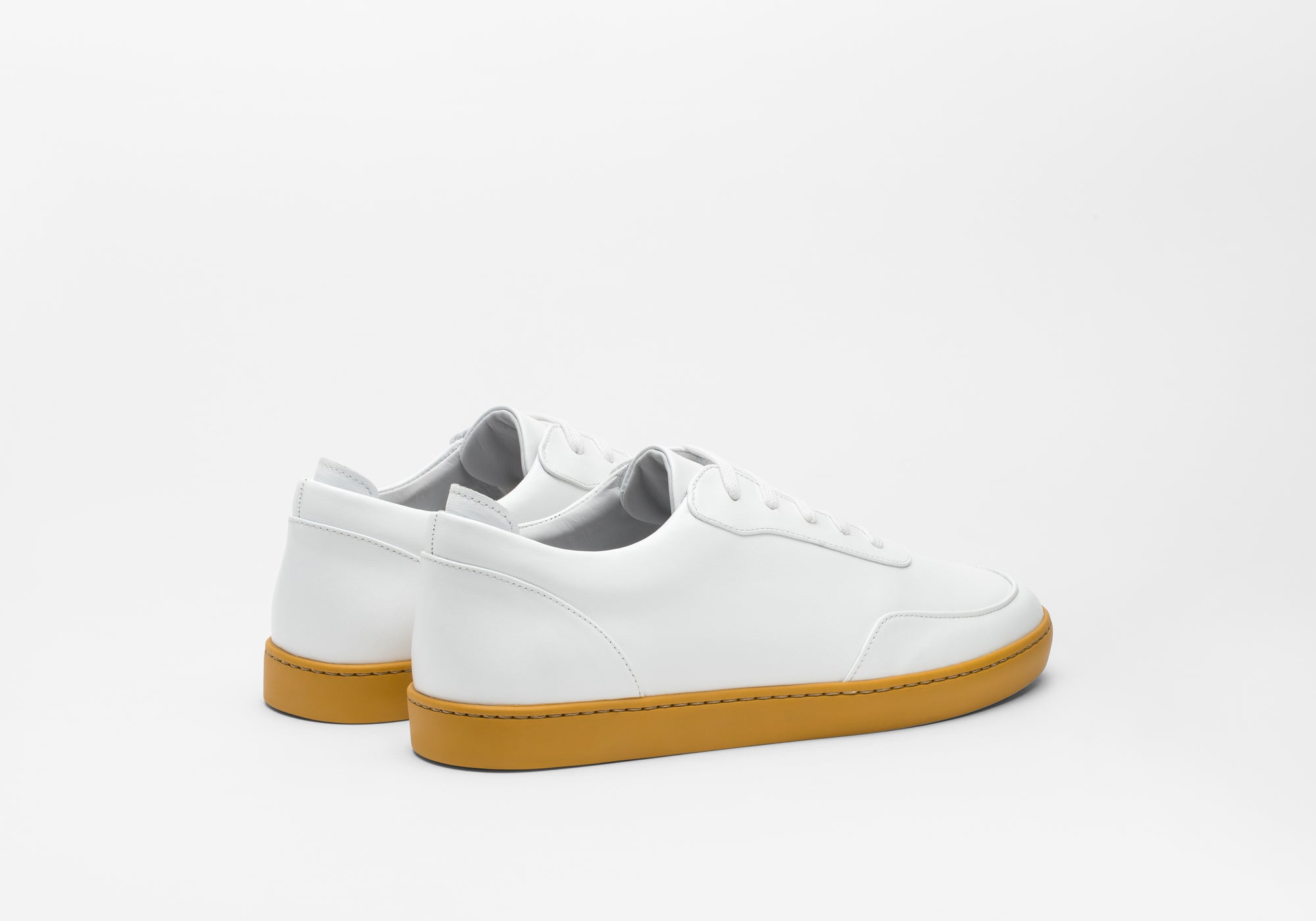 JAK Nova Mustard baskets cuir moutarde ville