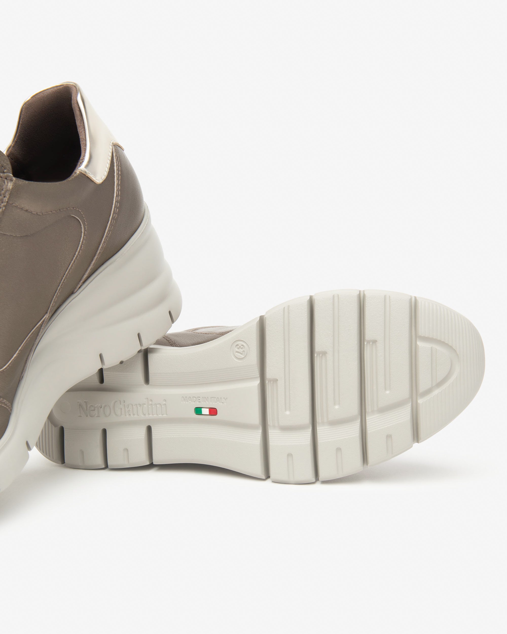 NeroGiardini Sneakers Femme Cuir Technique Memory