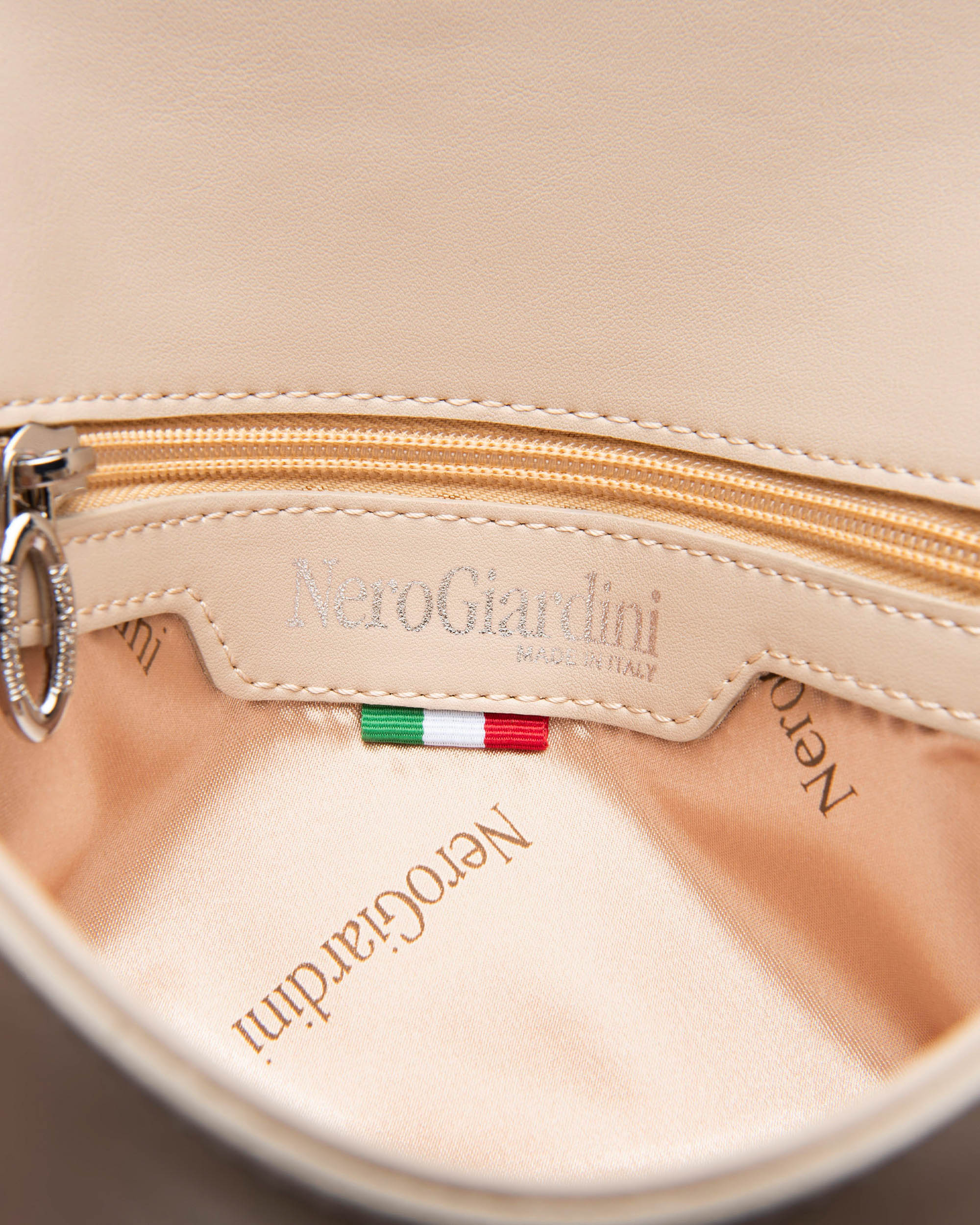 NeroGiardini Pochette femme chaîne premium soirée