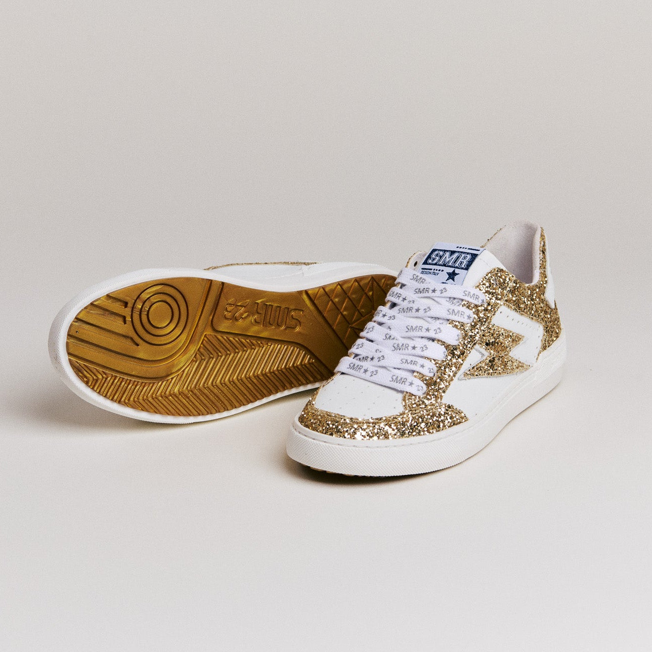 SMR Noubar D440 baskets cuir blanc et or