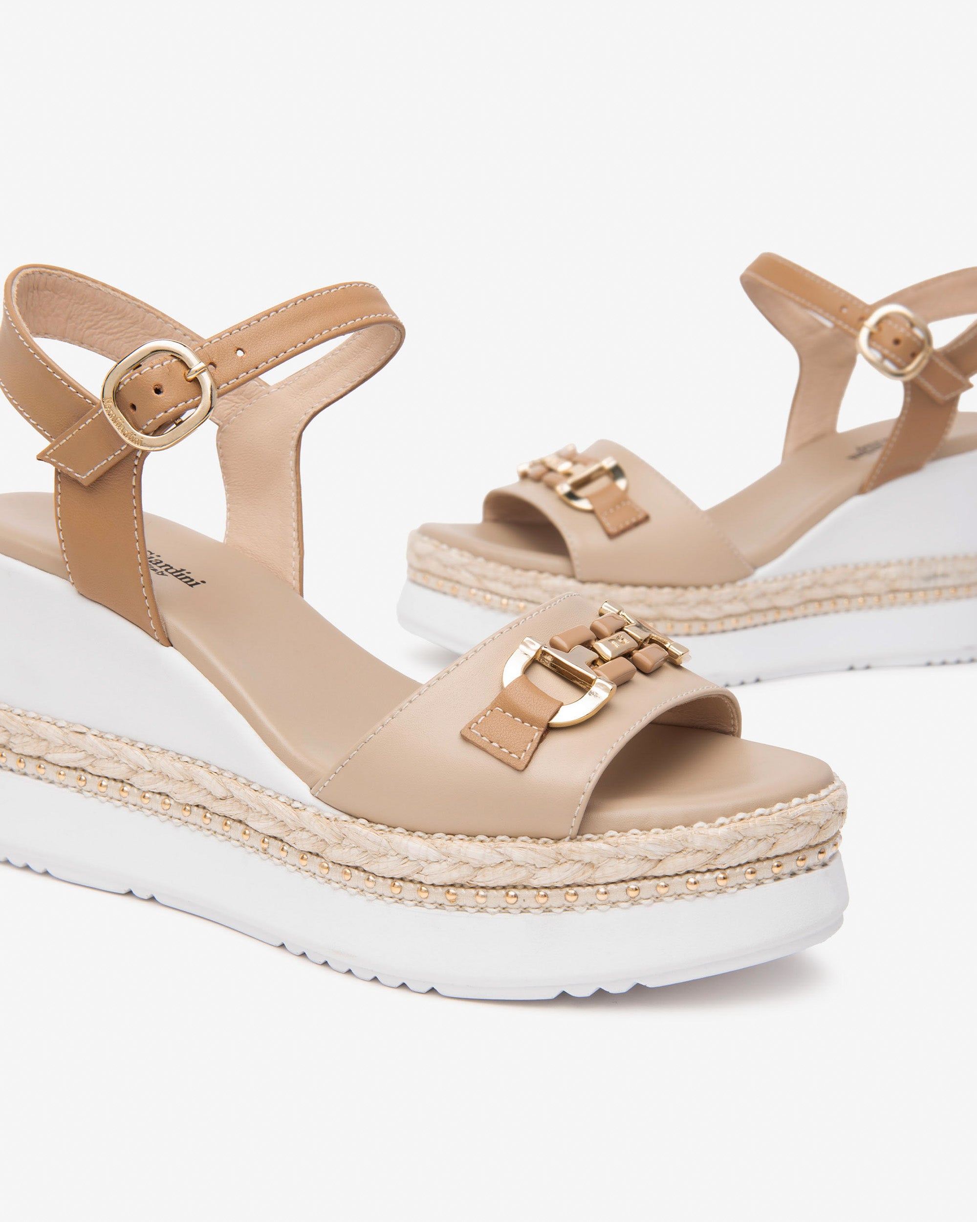 NeroGiardini Sandales sandales cuir femme été