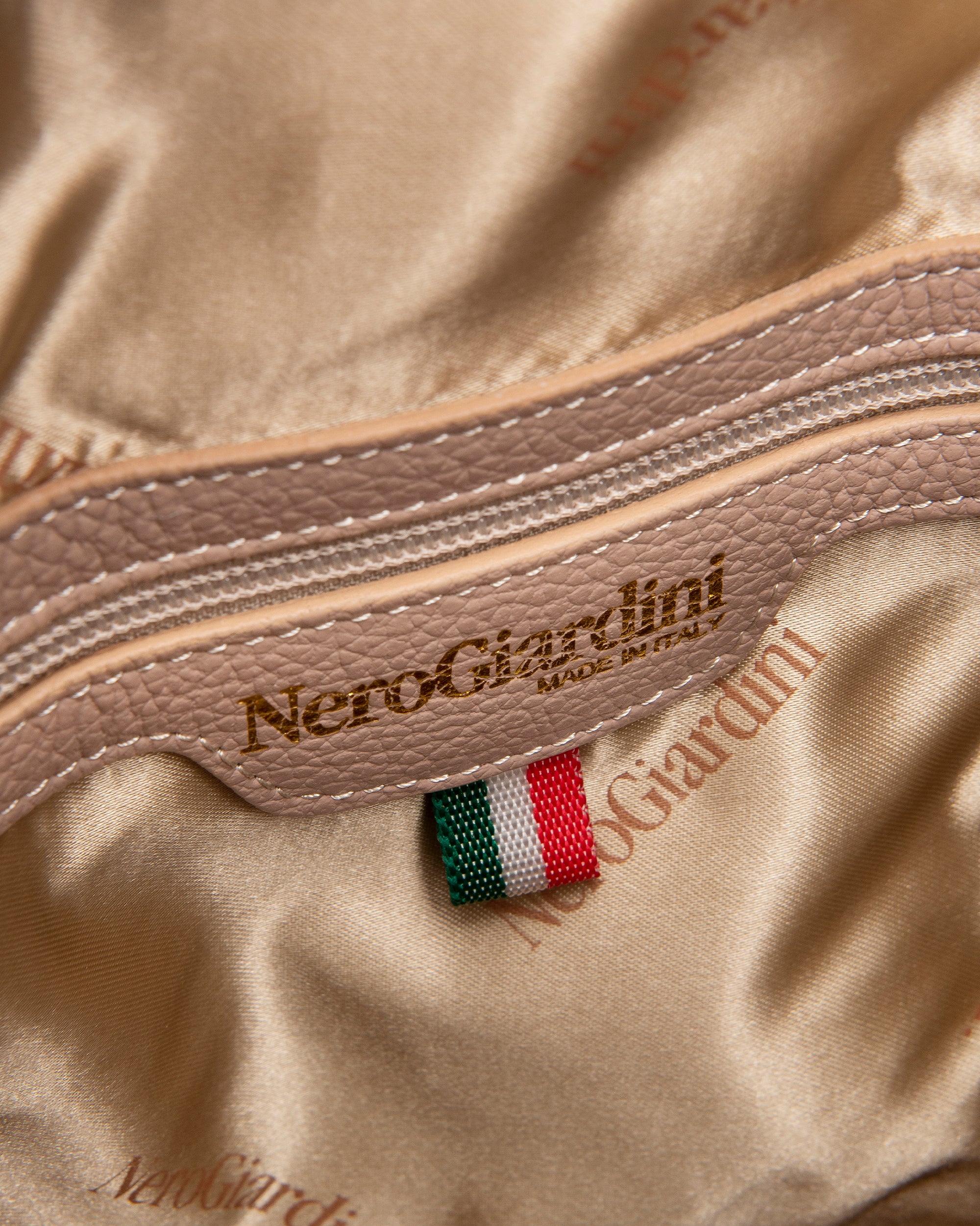 Nerogiardini Sacs Sac Seau Femme Cuir Taille Unique