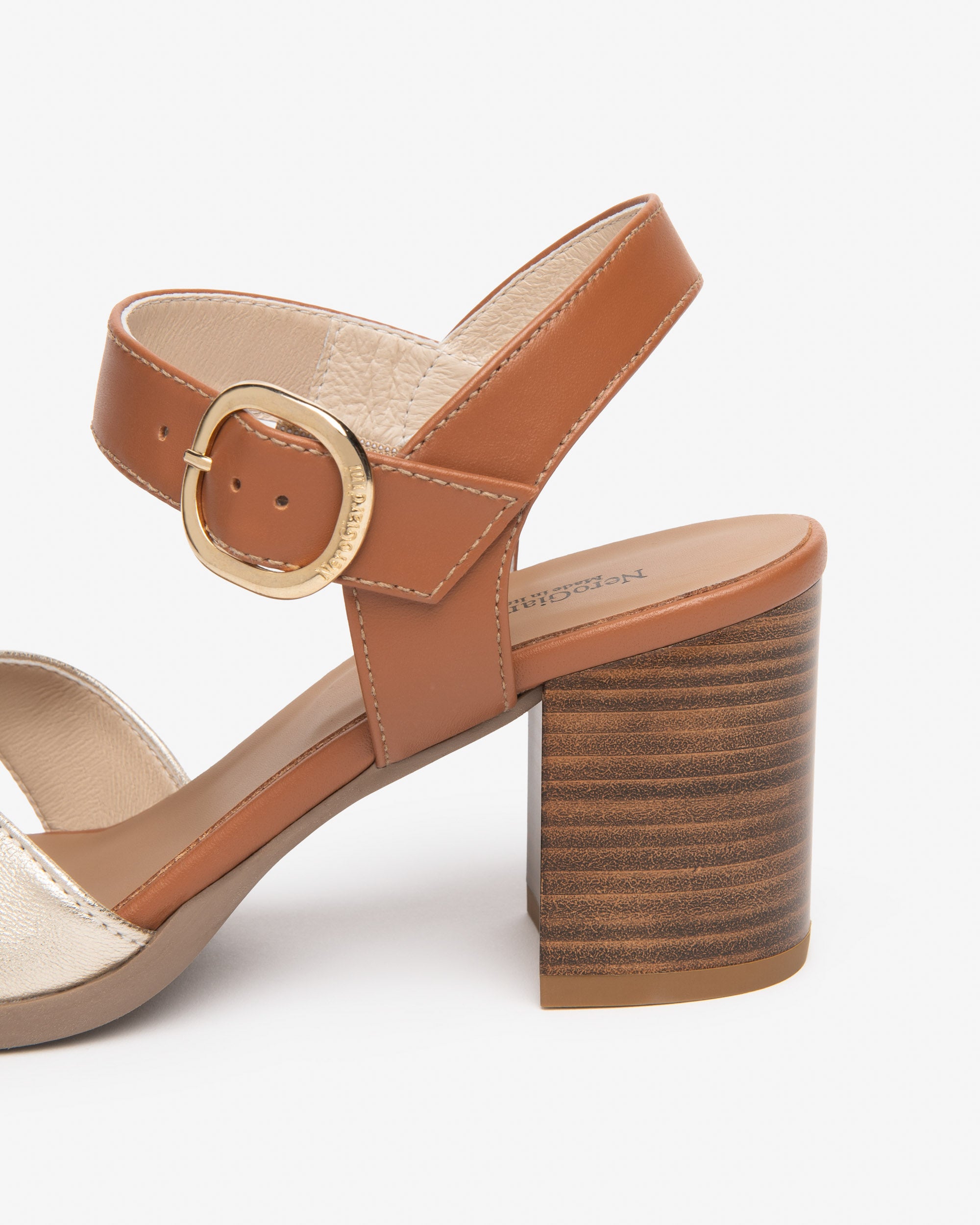 NeroGiardini Sandales sandale femme cuir été 38