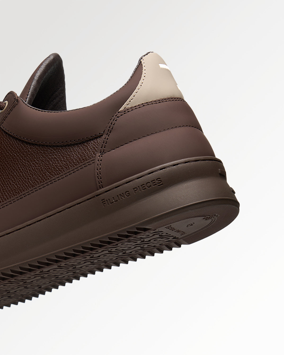 Filling Pieces Low Top Tech baskets chocolat cuir