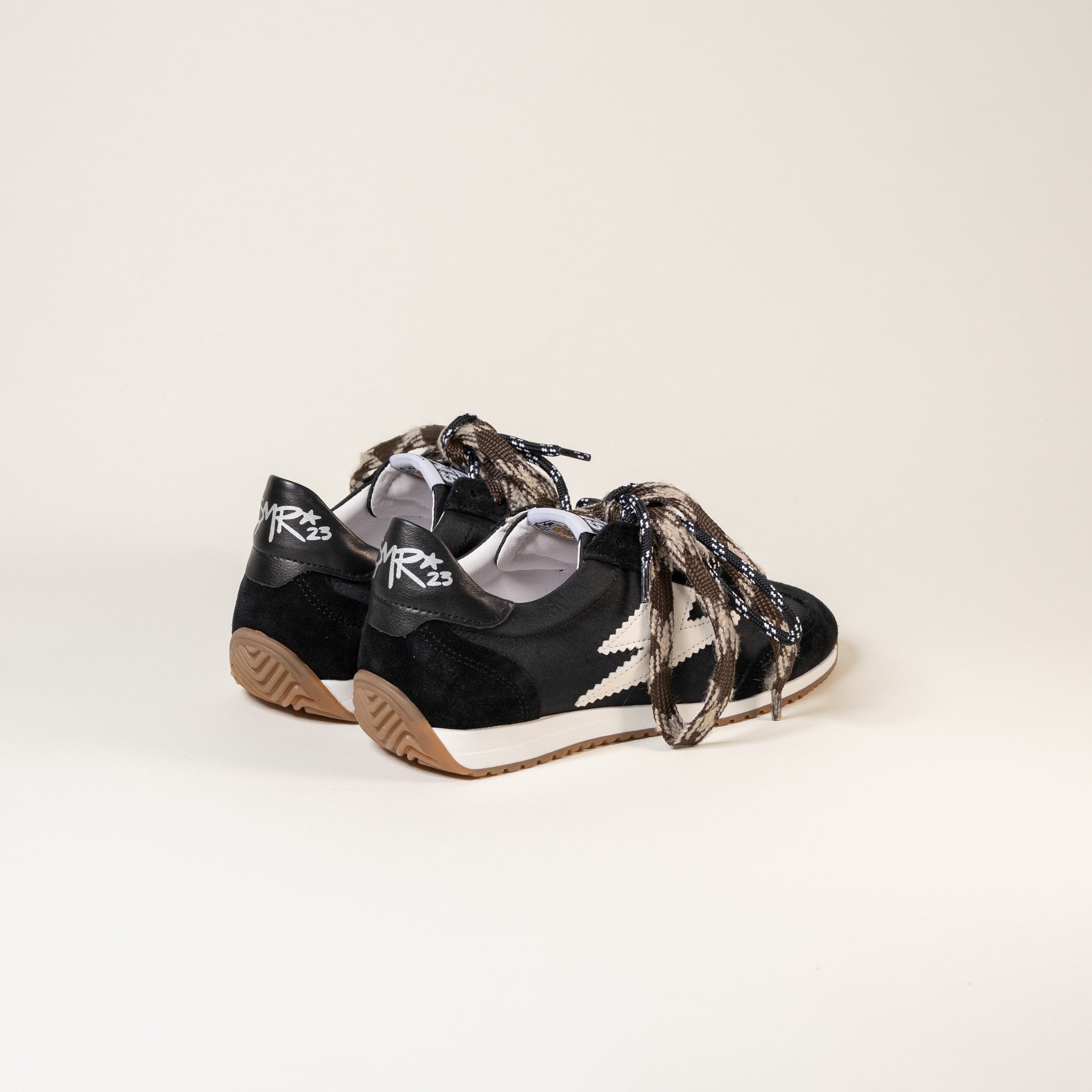SMR June E277 baskets noir blanc toile et cuir
