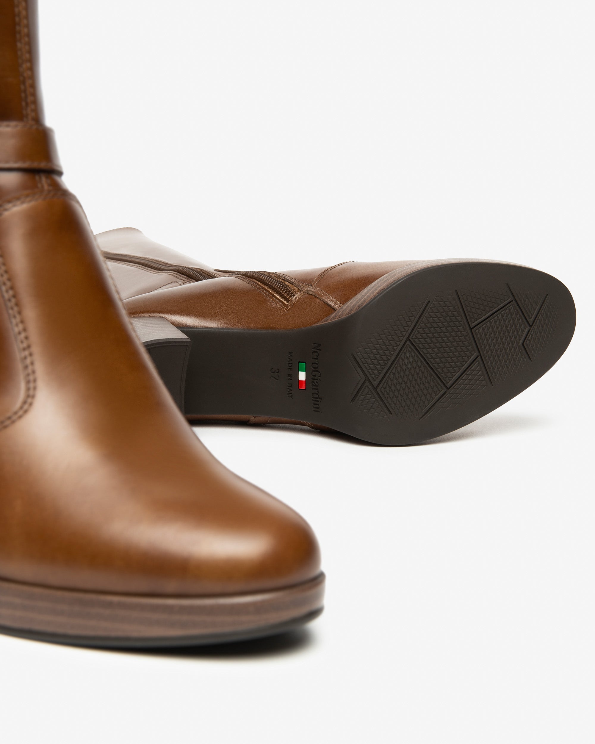 NeroGiardini Bottes Femme en Cuir pointure 35-41 Italie