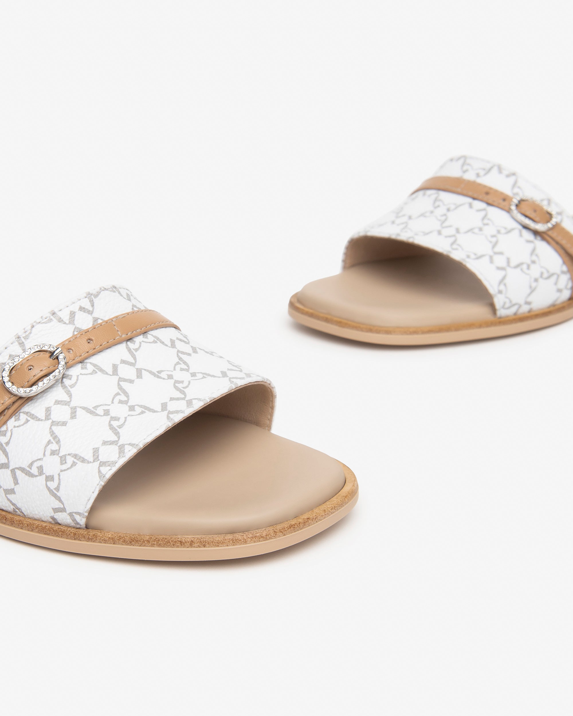 NeroGiardini Mules Femme Cuir Tissu Technique 38