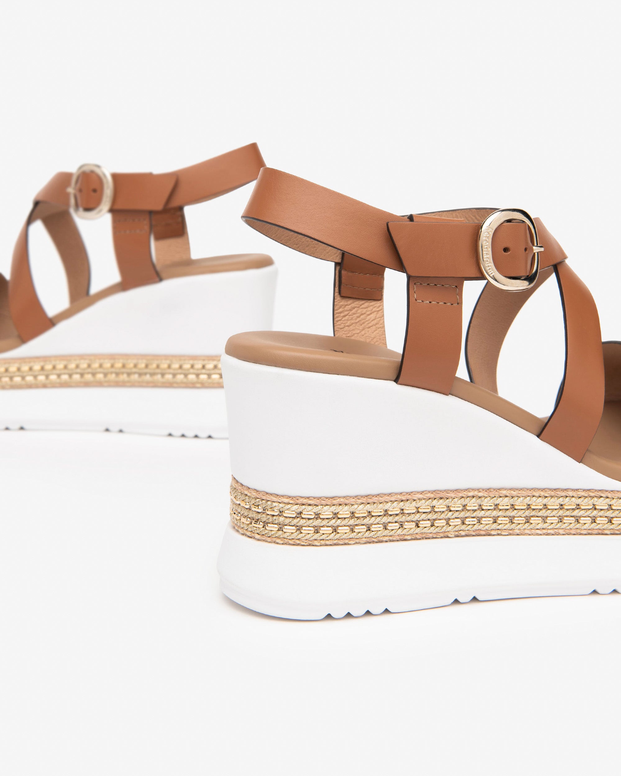 NeroGiardini Sandales sandales femme cuir ville