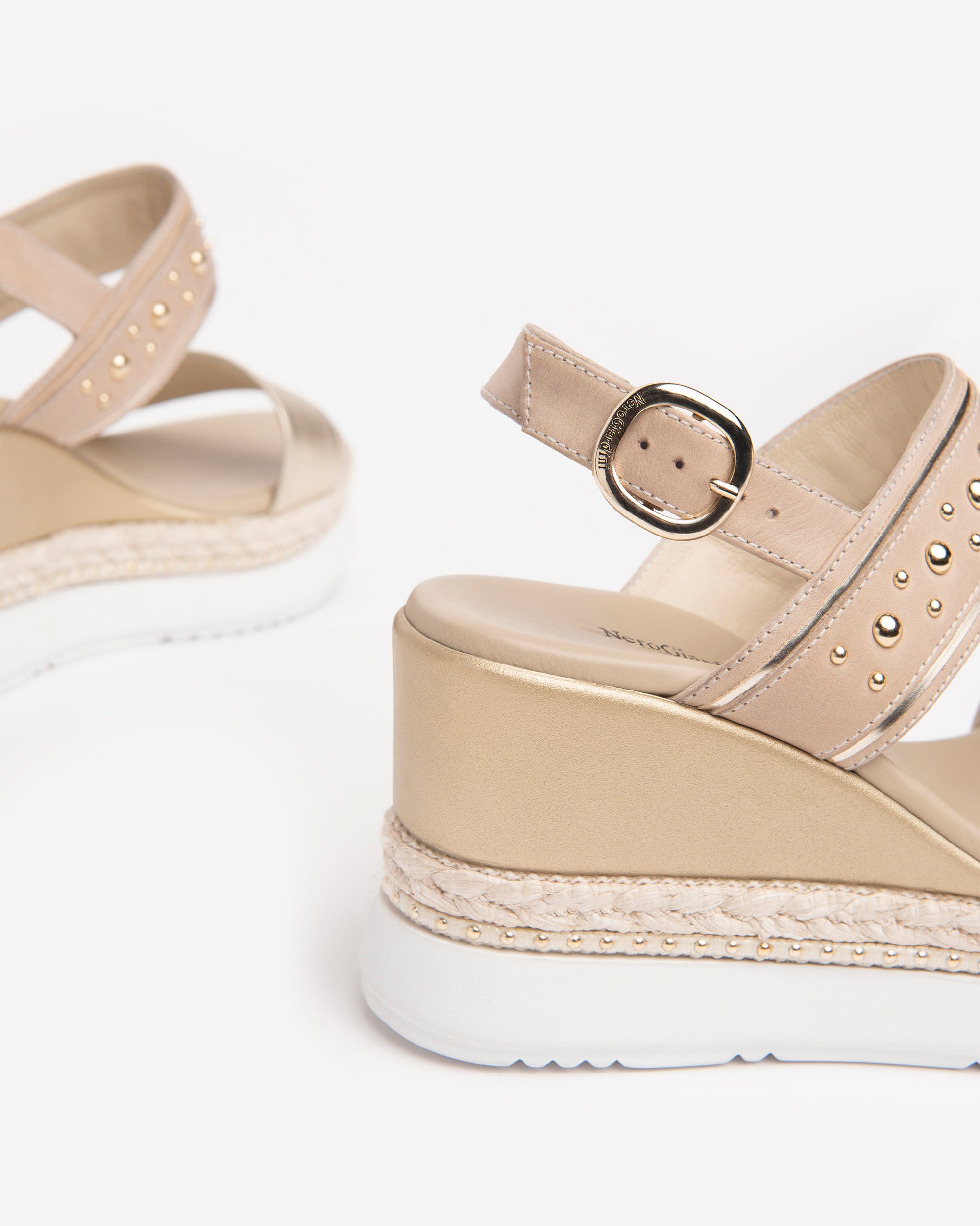 NeroGiardini Sandales Femme Cuir Compensées 38