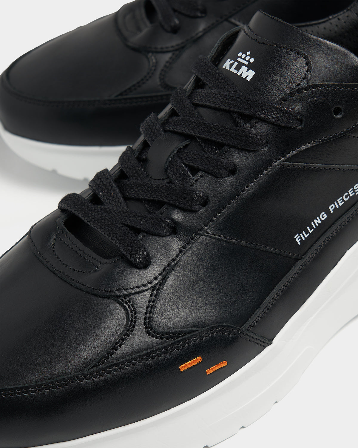 Filling Pieces Jet Runner KLM baskets noires cuir