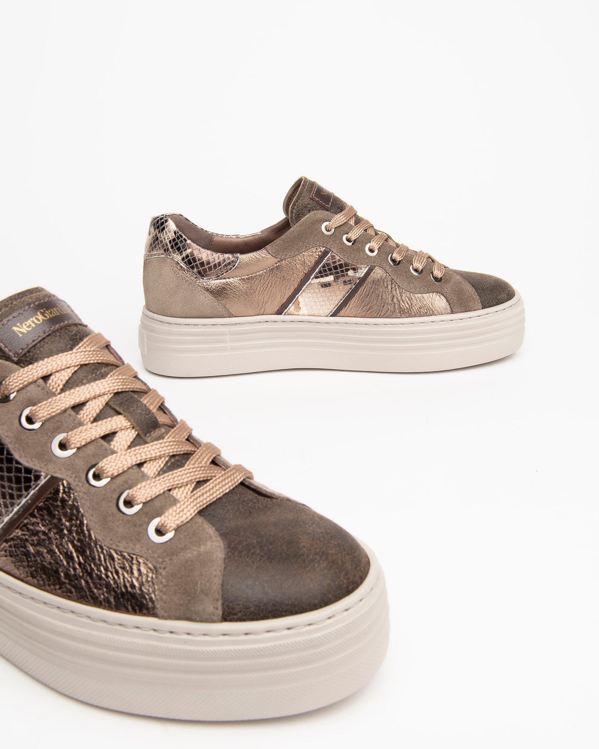NeroGiardini Sneakers Femme Cuir Velours DryGo