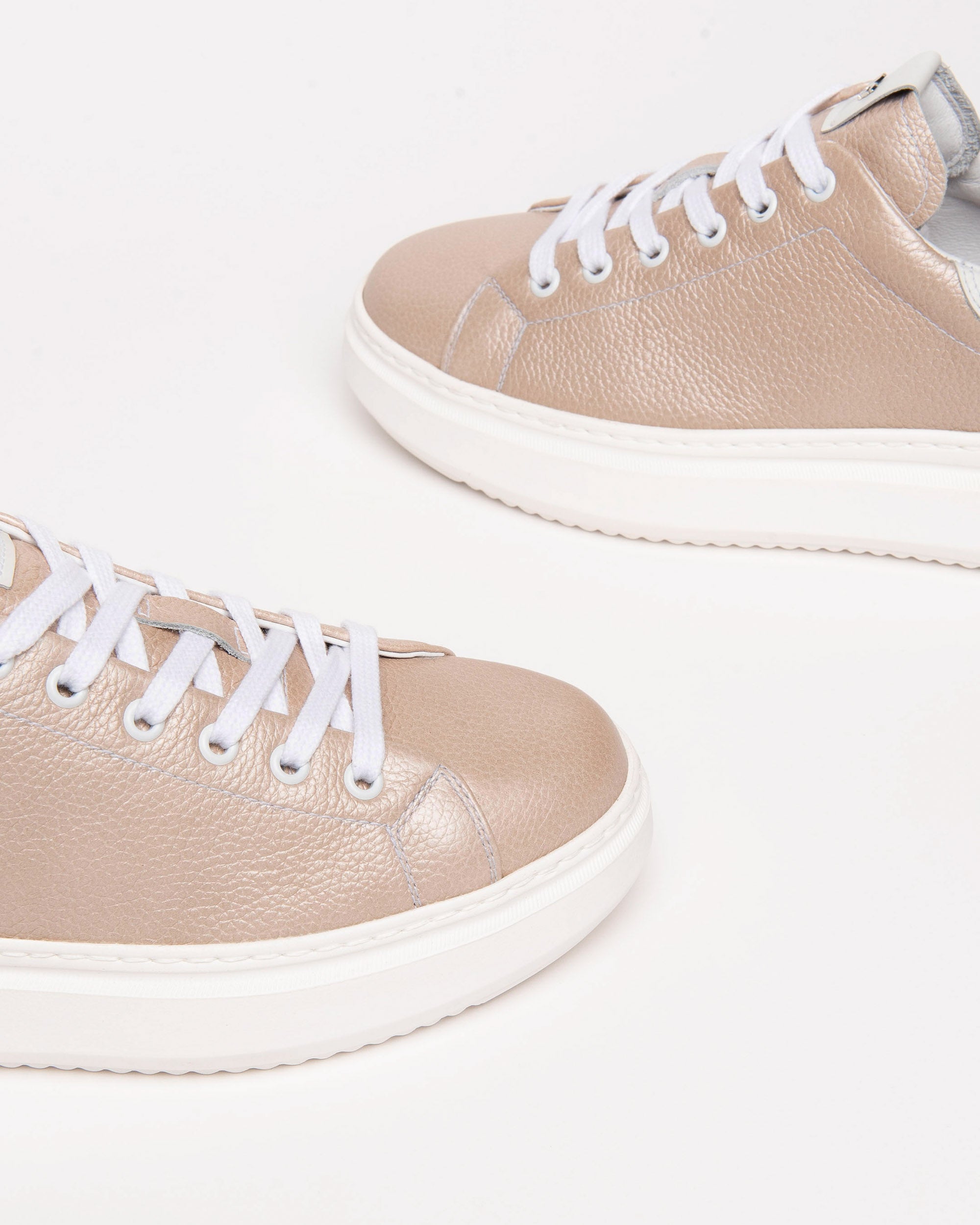 Nerogiardini Sneakers Femme Cuir Confort Été
