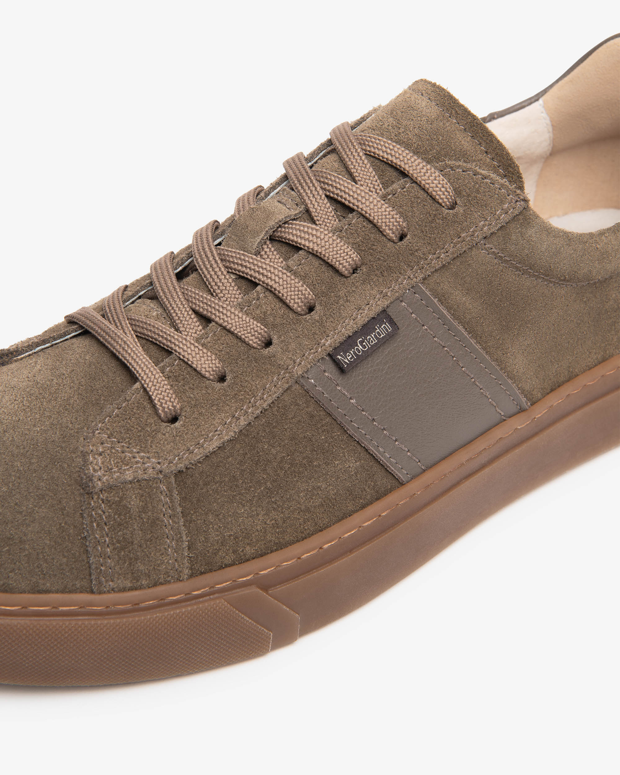 NeroGiardini Sneakers Homme Cuir Velours Semelle Caoutchouc