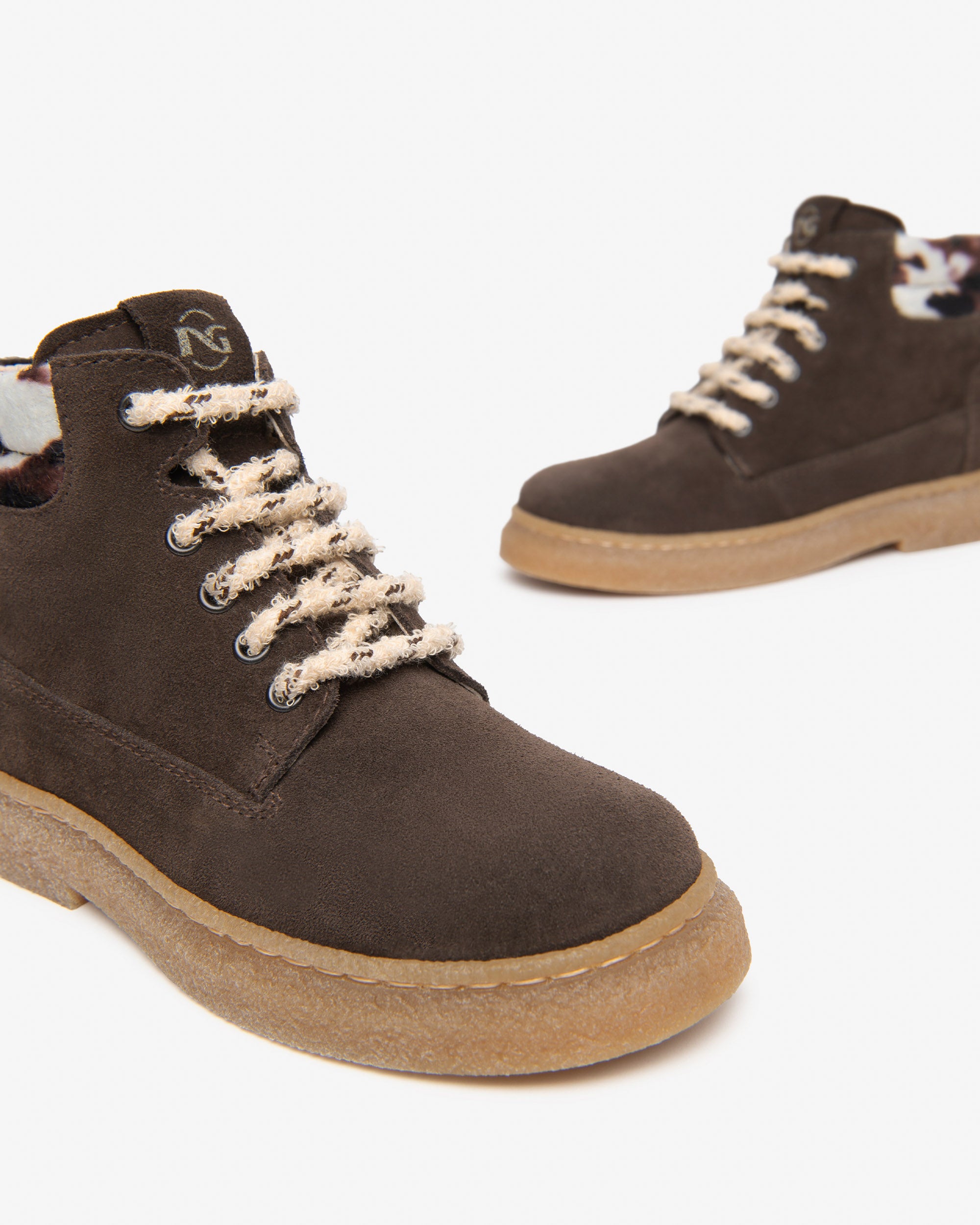 NeroGiardini Bottines Junior Fille Daim Zip Lacets
