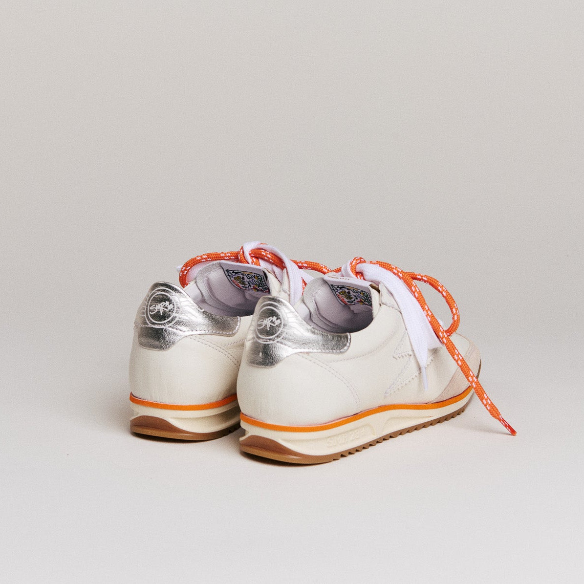 SMR Semerdjian Joyce D187 basket running blanc orange