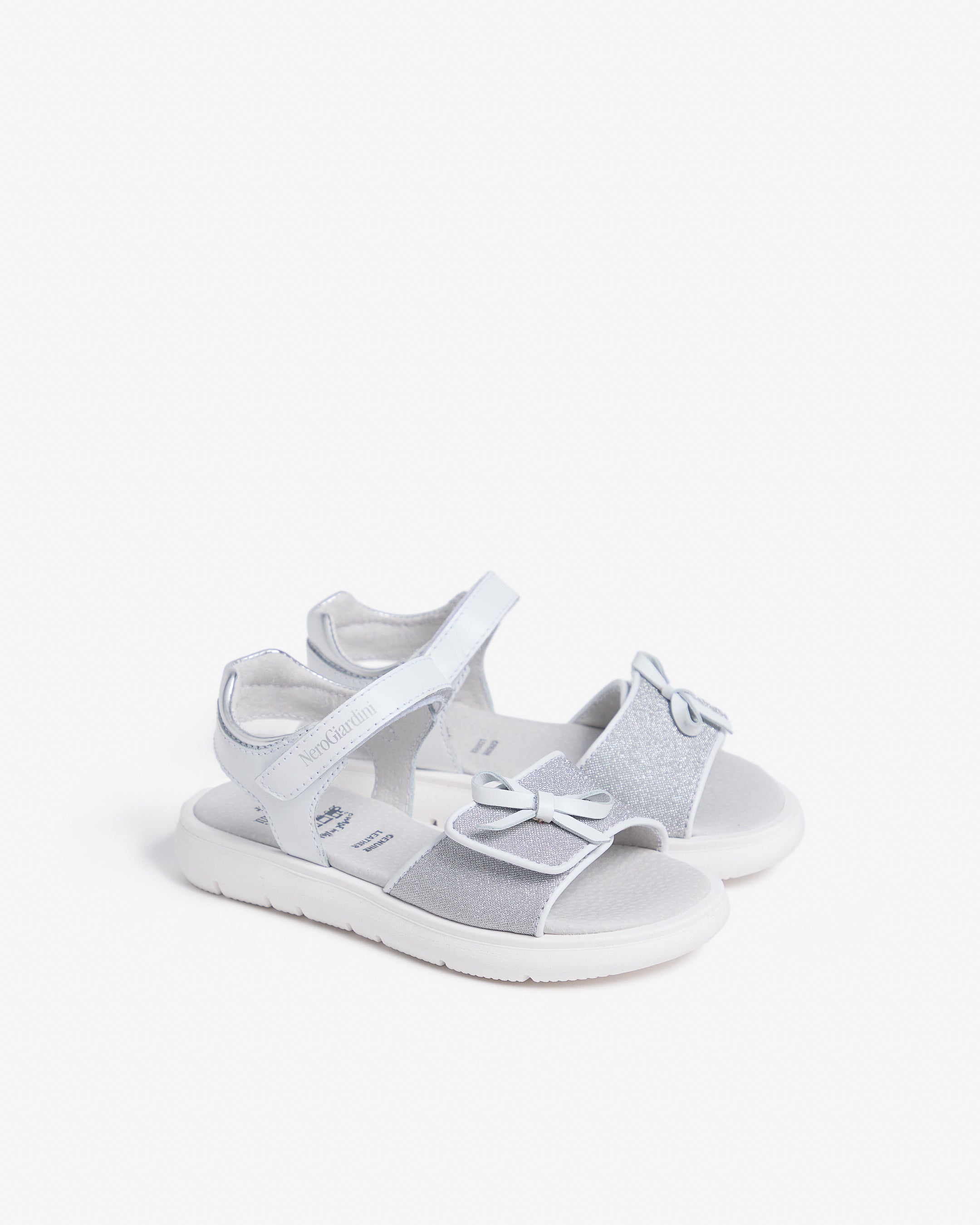 NeroGiardini Sandales Junior Fille Cuir Pointure 25-30
