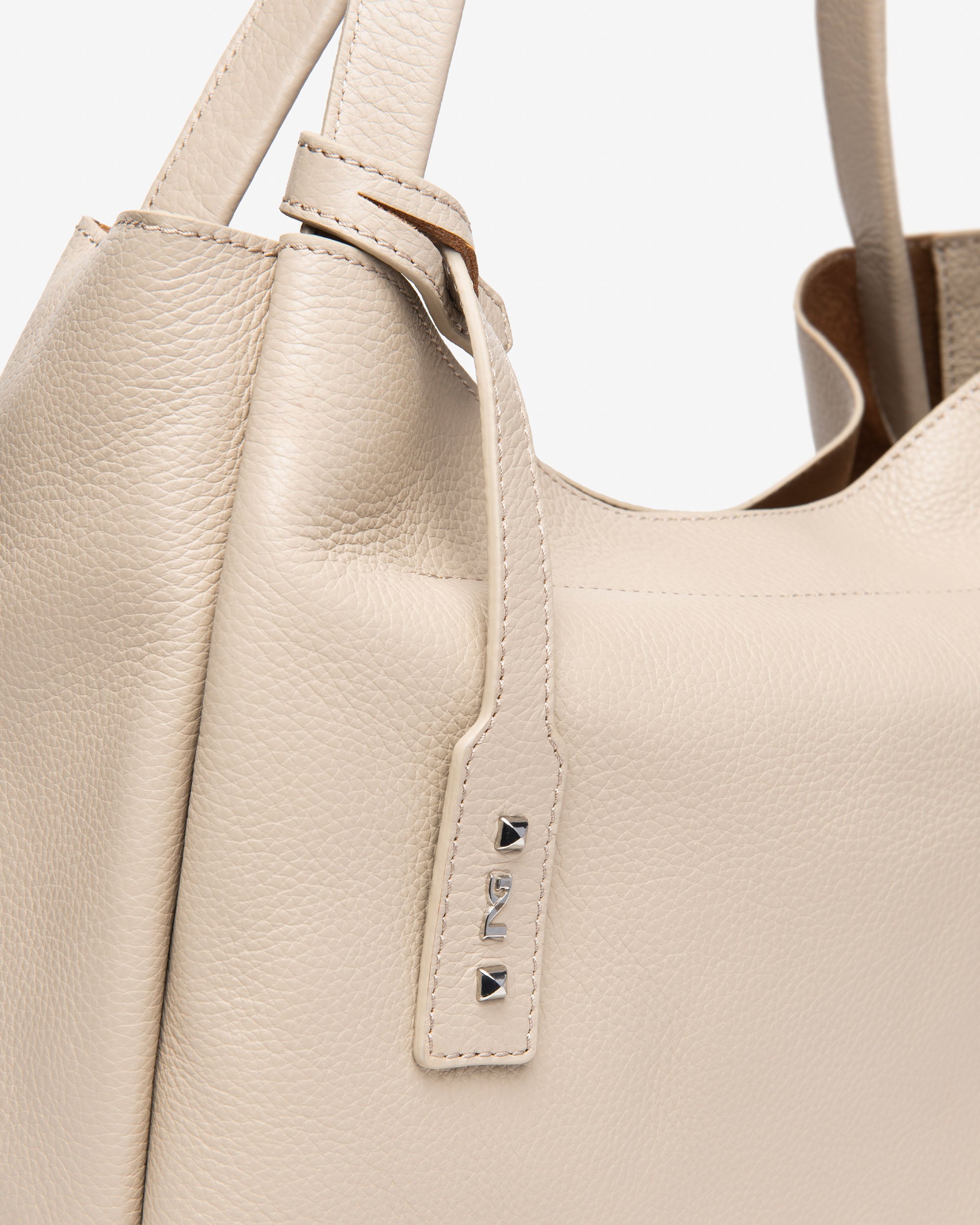 NeroGiardini Sacs besace femme cuir hobo automne