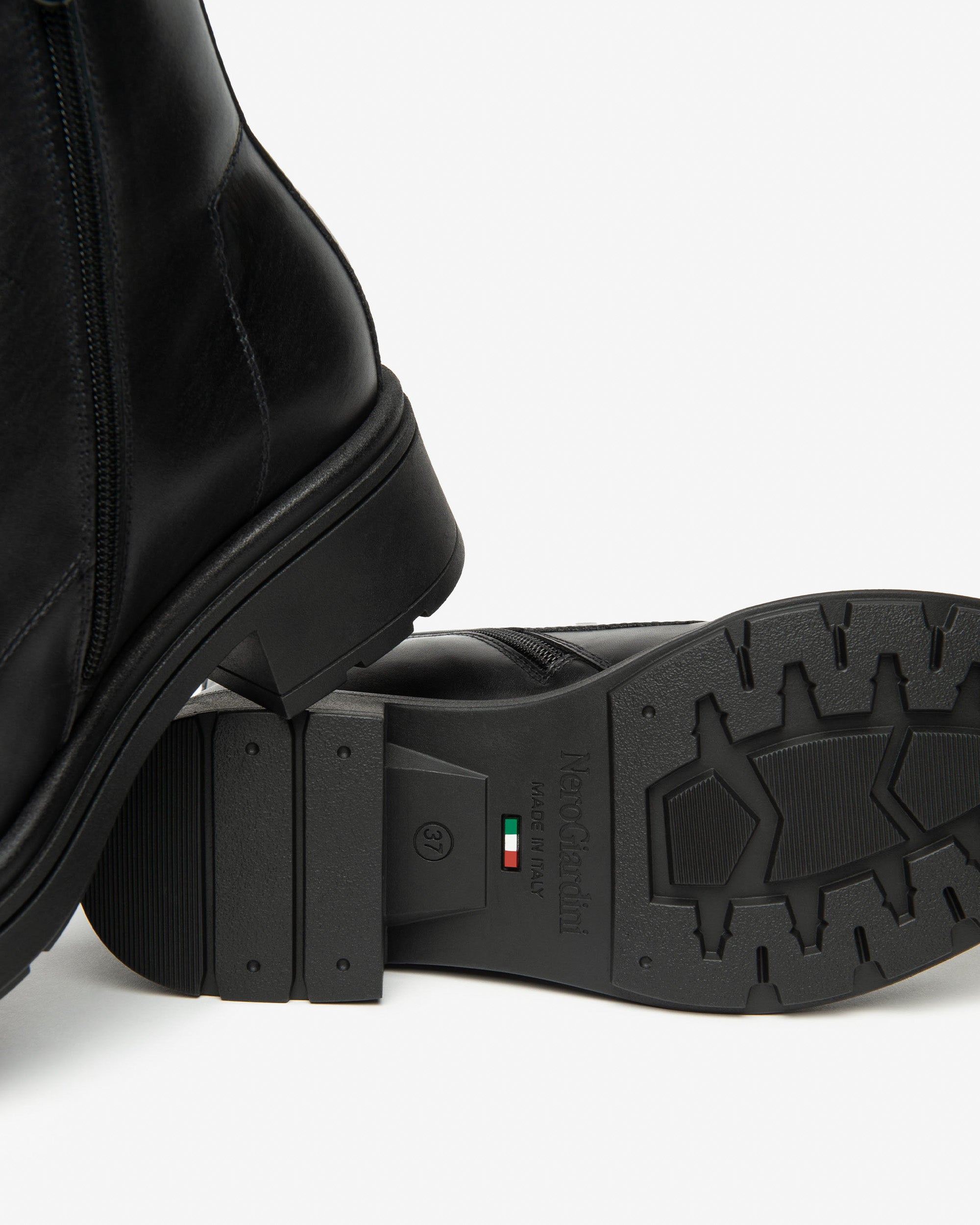 NeroGiardini Bottines Motardes Femme Cuir Confort Memory