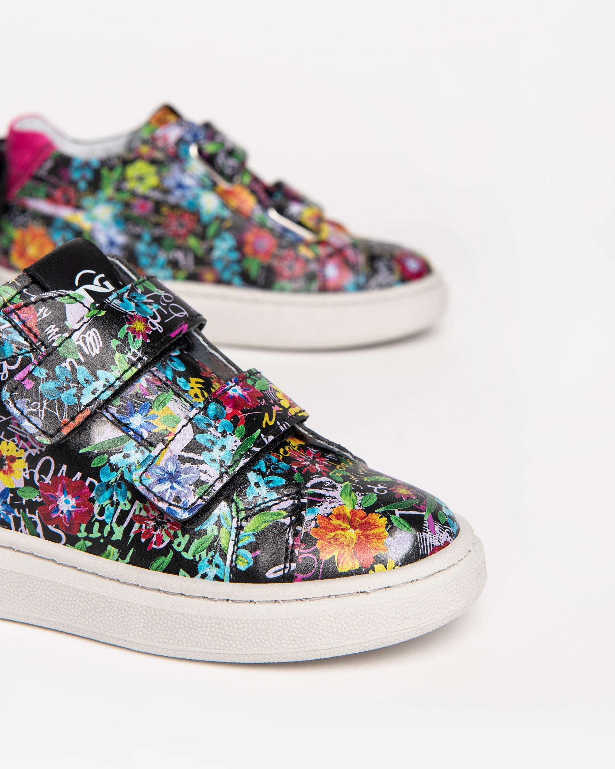 Nerogiardini Sneakers Kids Baskets Fille Confort