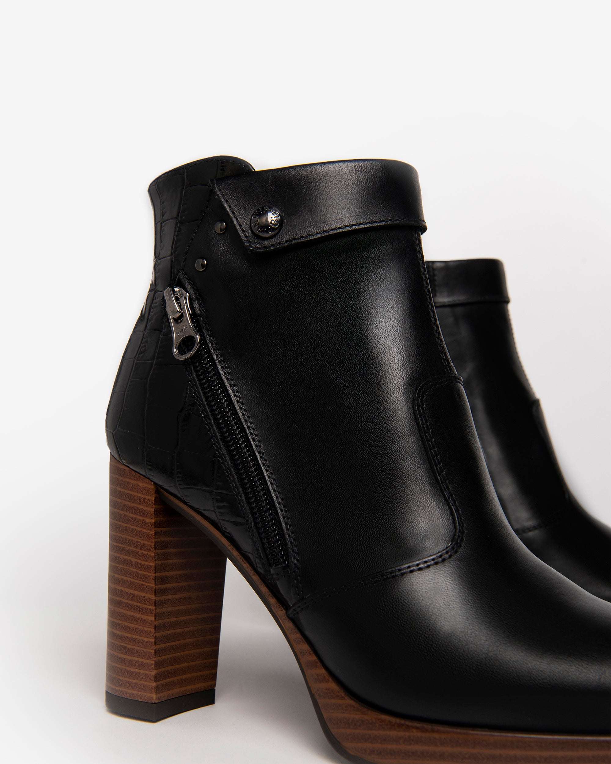 Nerogiardini Bottines Femme bottines cuir confort Italie